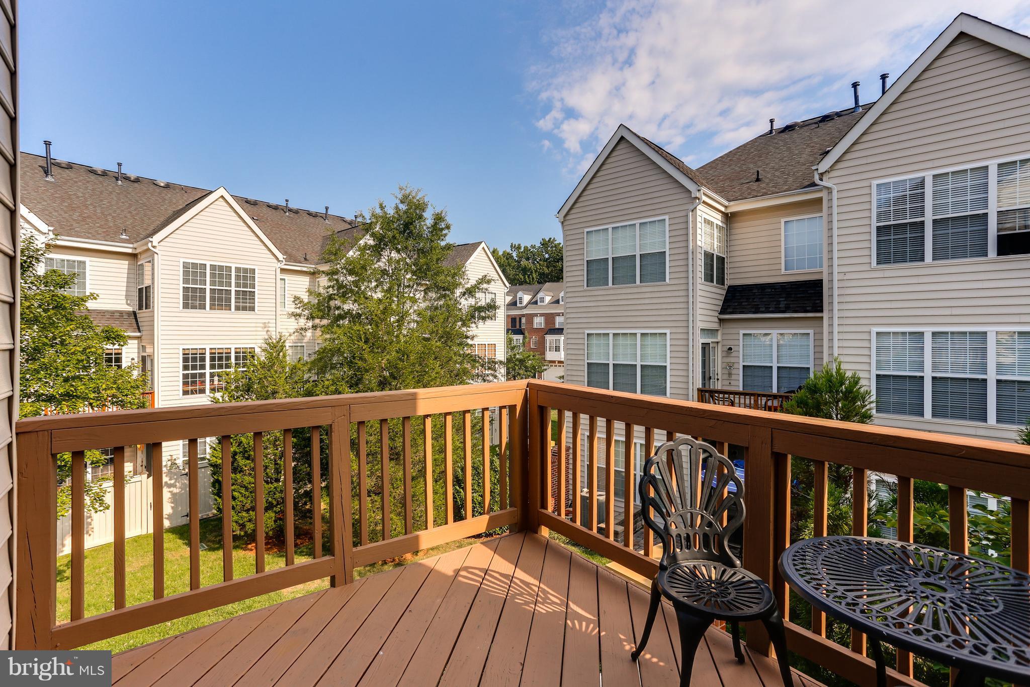 SOUTH RIVER COLONY - Residential