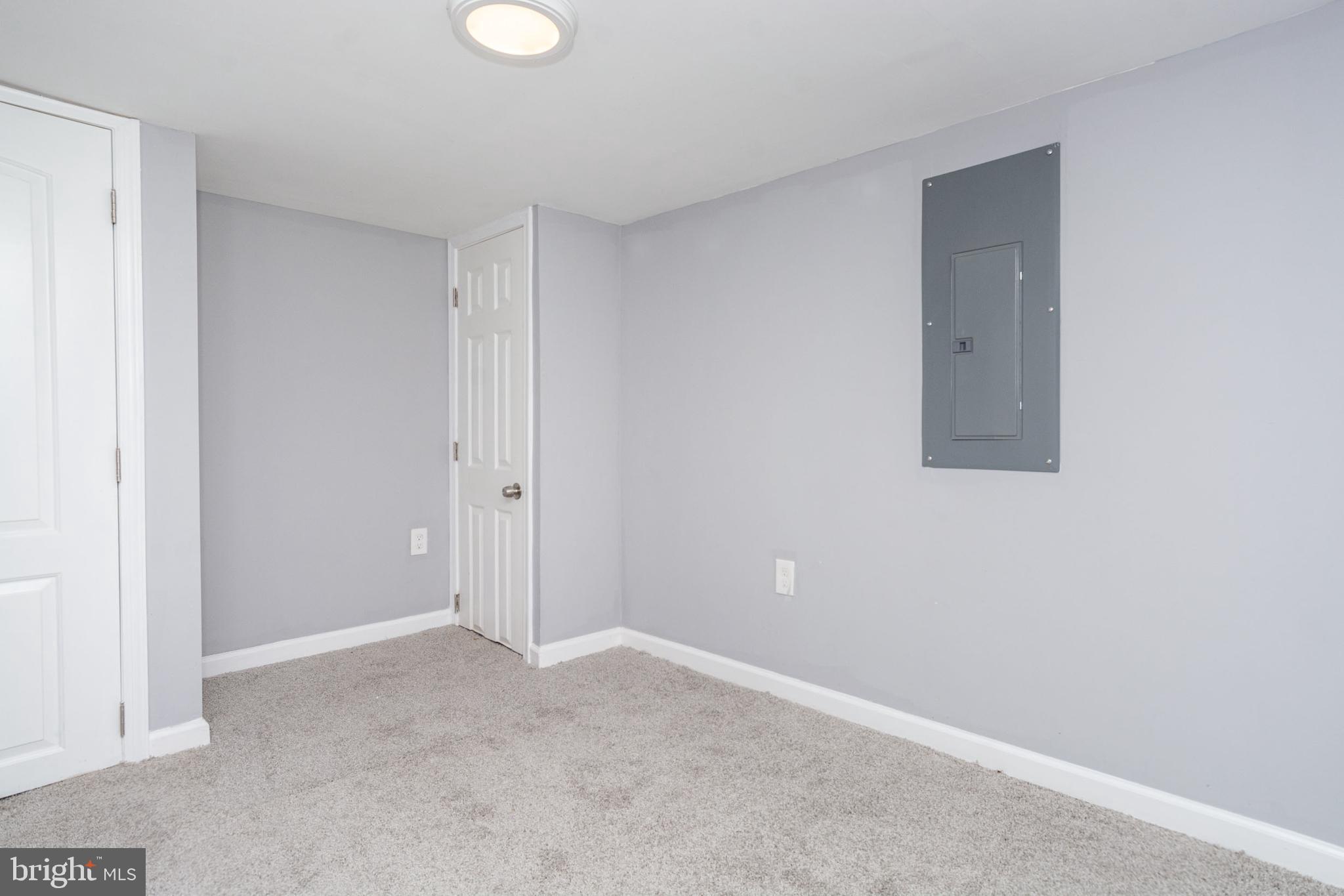 ARLINGTON - Residential