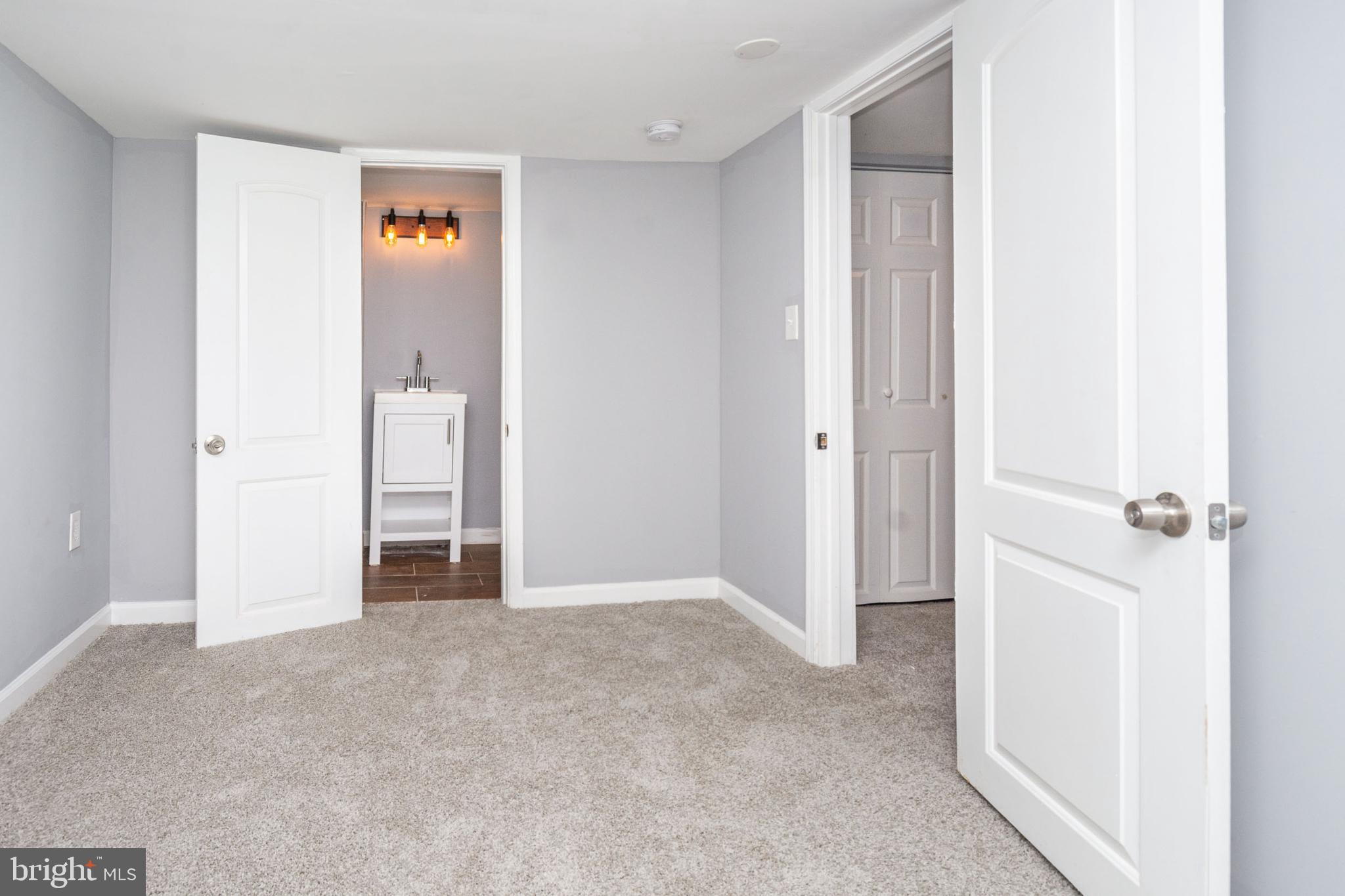 ARLINGTON - Residential