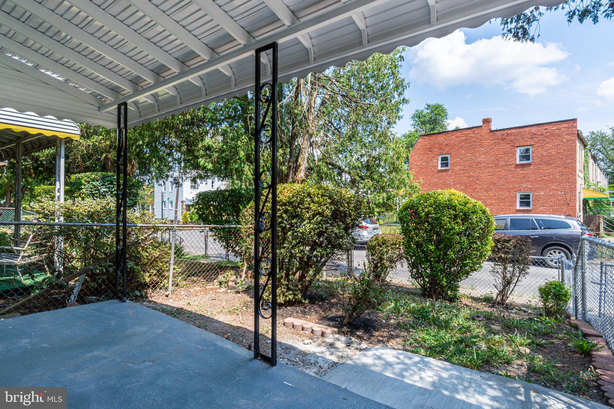 ARLINGTON - Residential