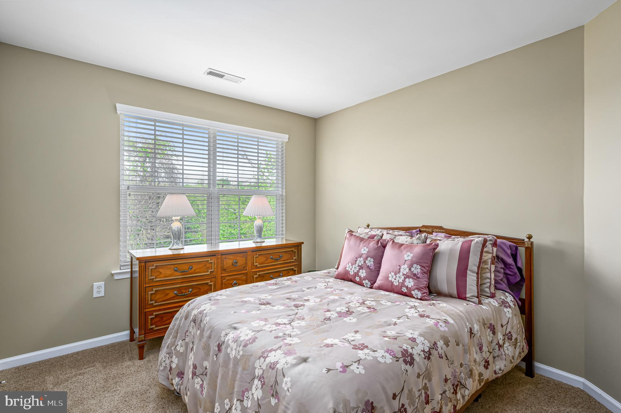 POTOMAC CROSSING - Residential