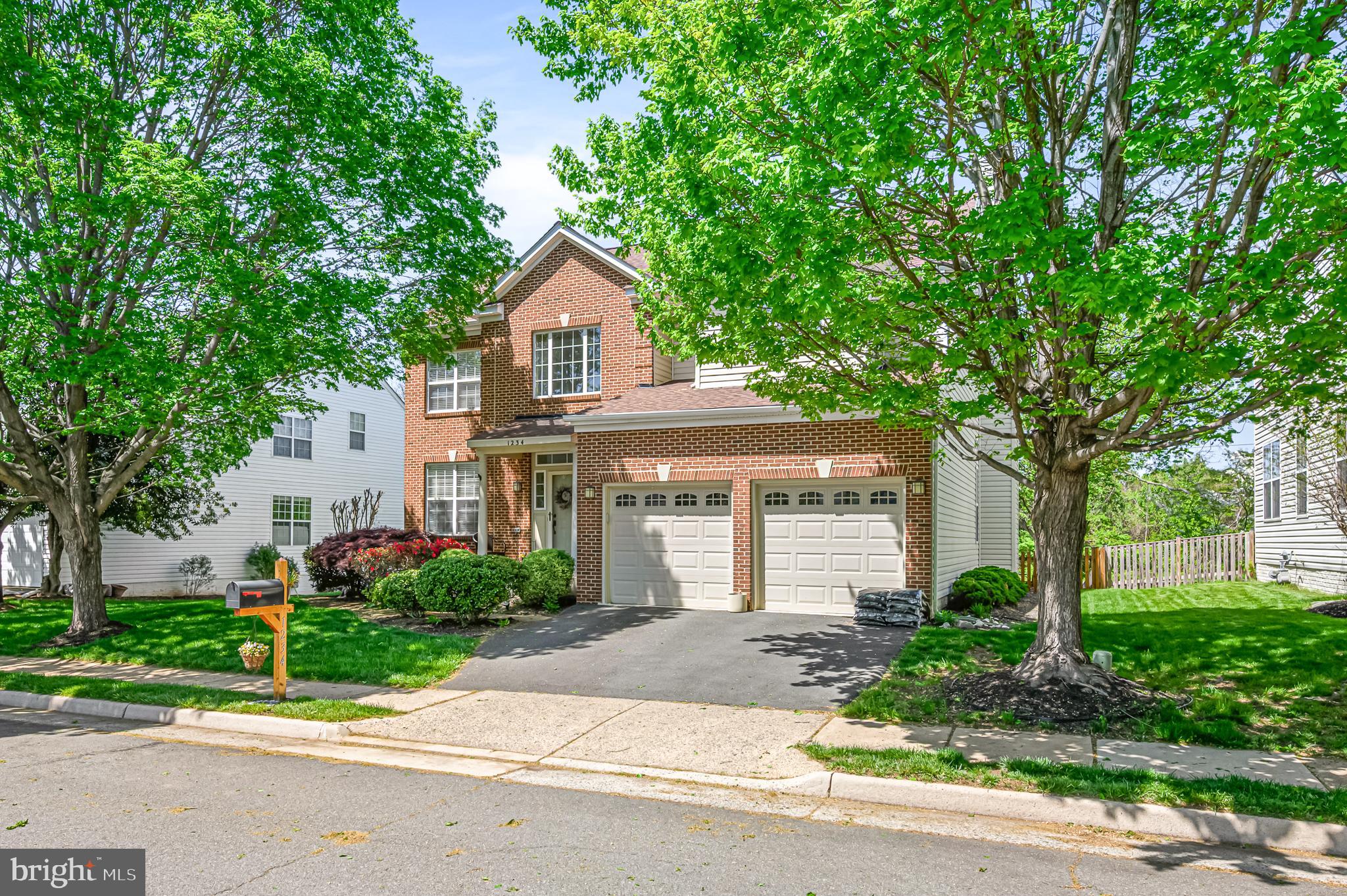 POTOMAC CROSSING - Residential