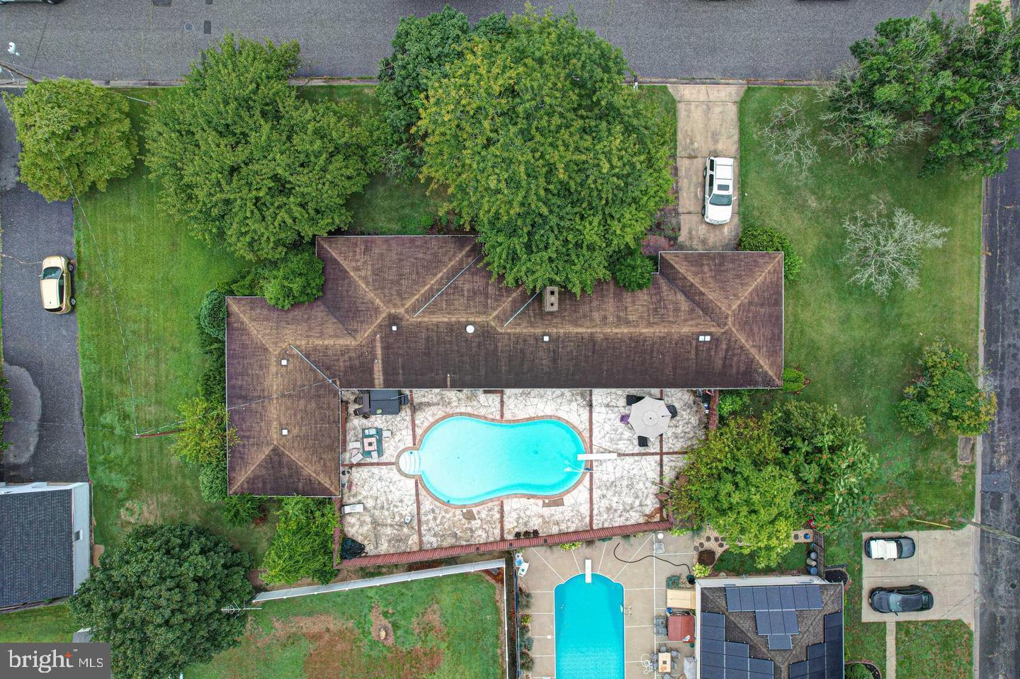 28 CEDARWOOD