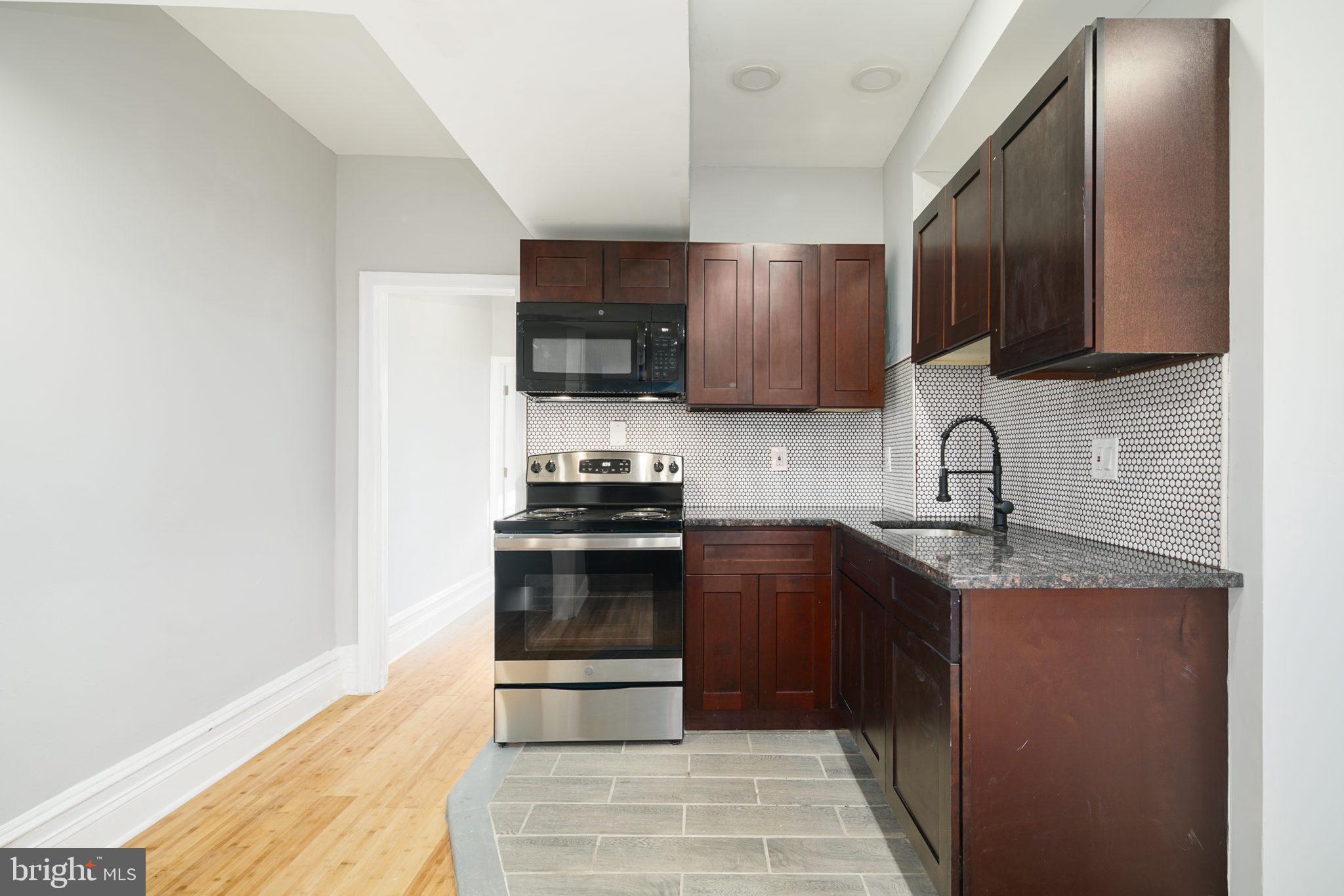 PHILADELPHIA (NORTHEAST) - Residential Income