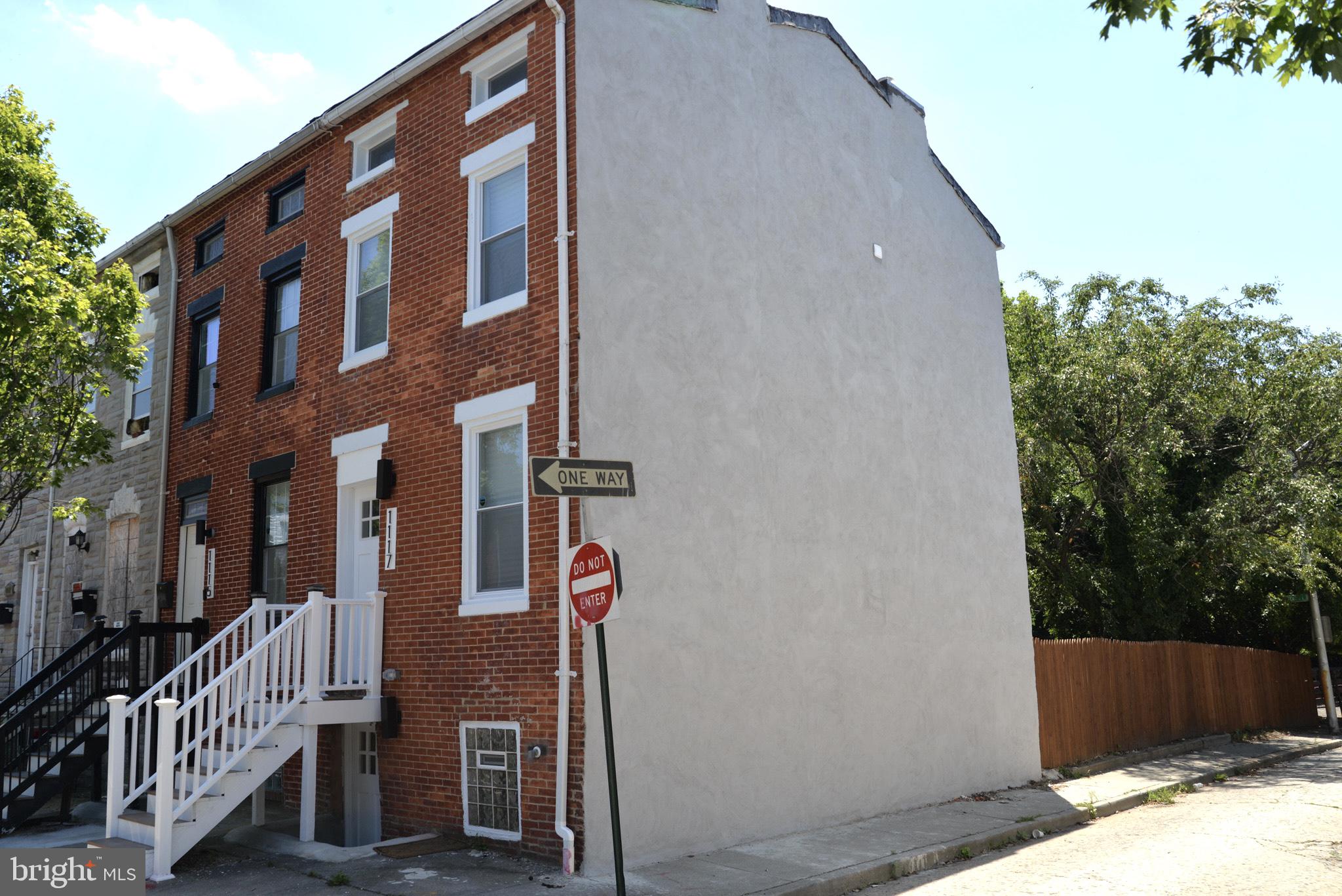 HOLLINS MARKET - Residential