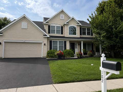 Homes For Sale - 182 Pickwick Circle<br/> Lebanon County, PALMYRA, PA 17078