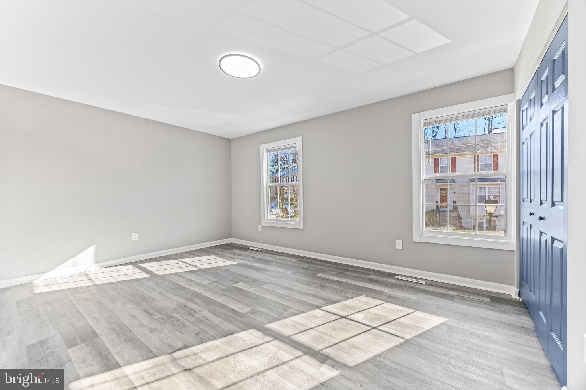 THE HUNTSMAN CONDOMINIUM - Residential Lease