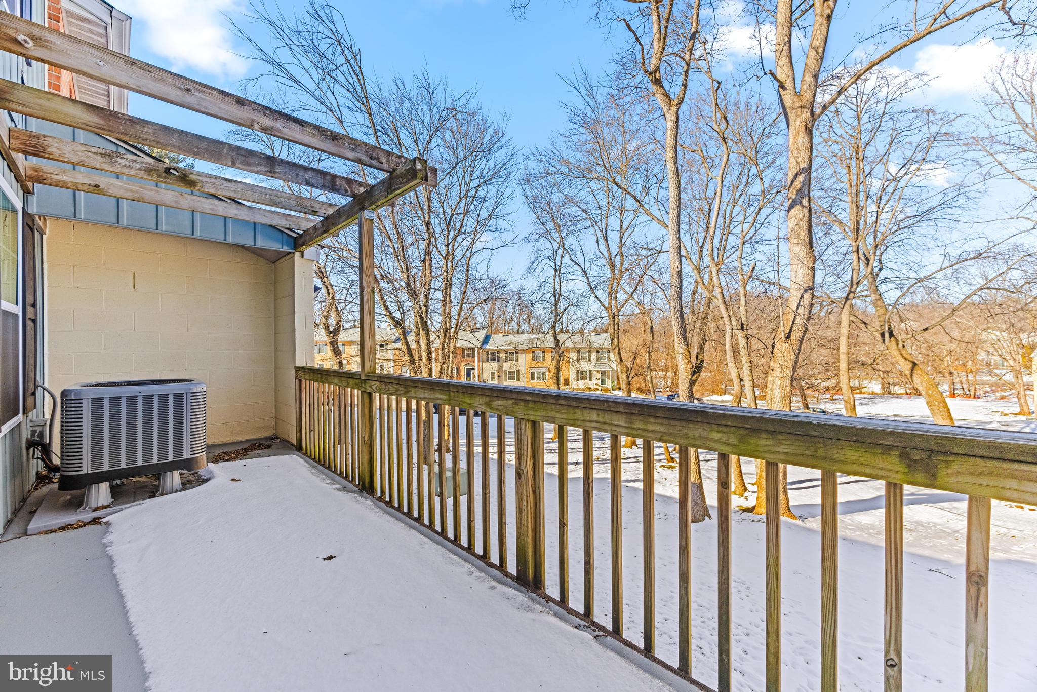 THE HUNTSMAN CONDOMINIUM - Residential Lease