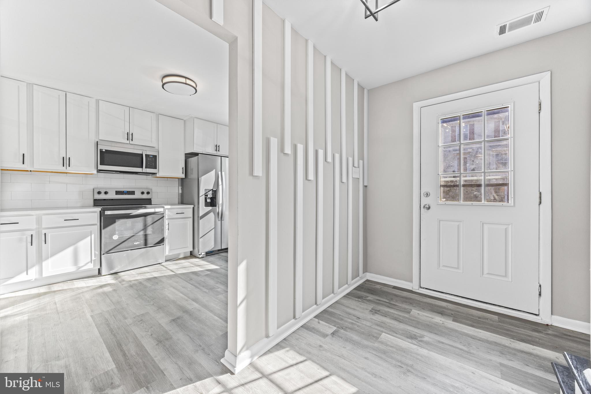 THE HUNTSMAN CONDOMINIUM - Residential Lease