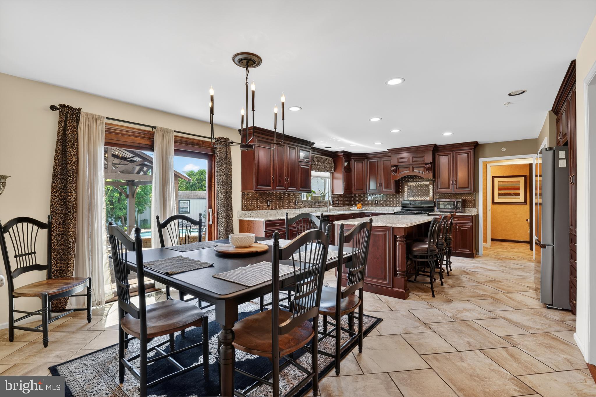 SOMERSET WALK - Residential