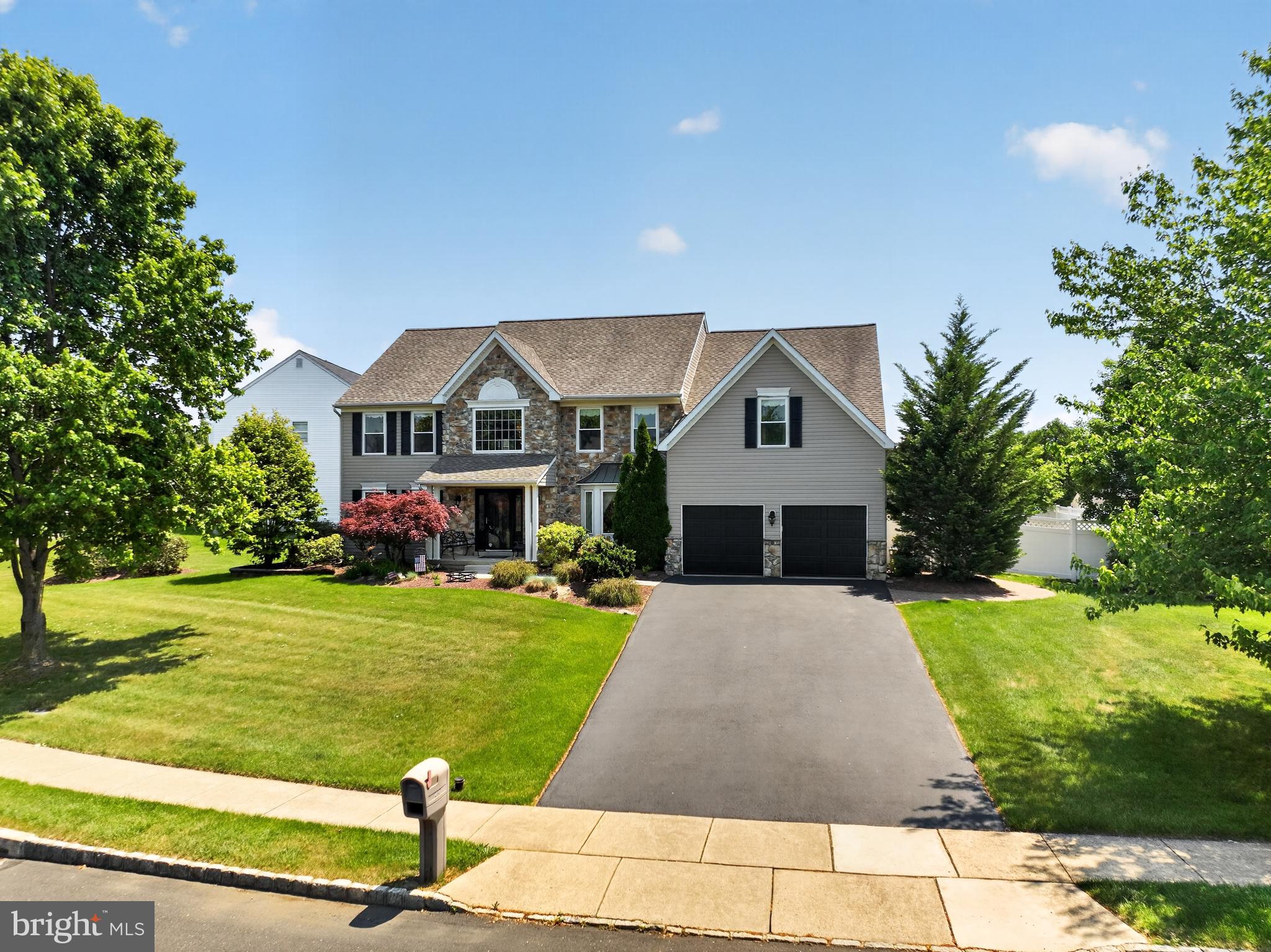 332 EVENING WALK LANE