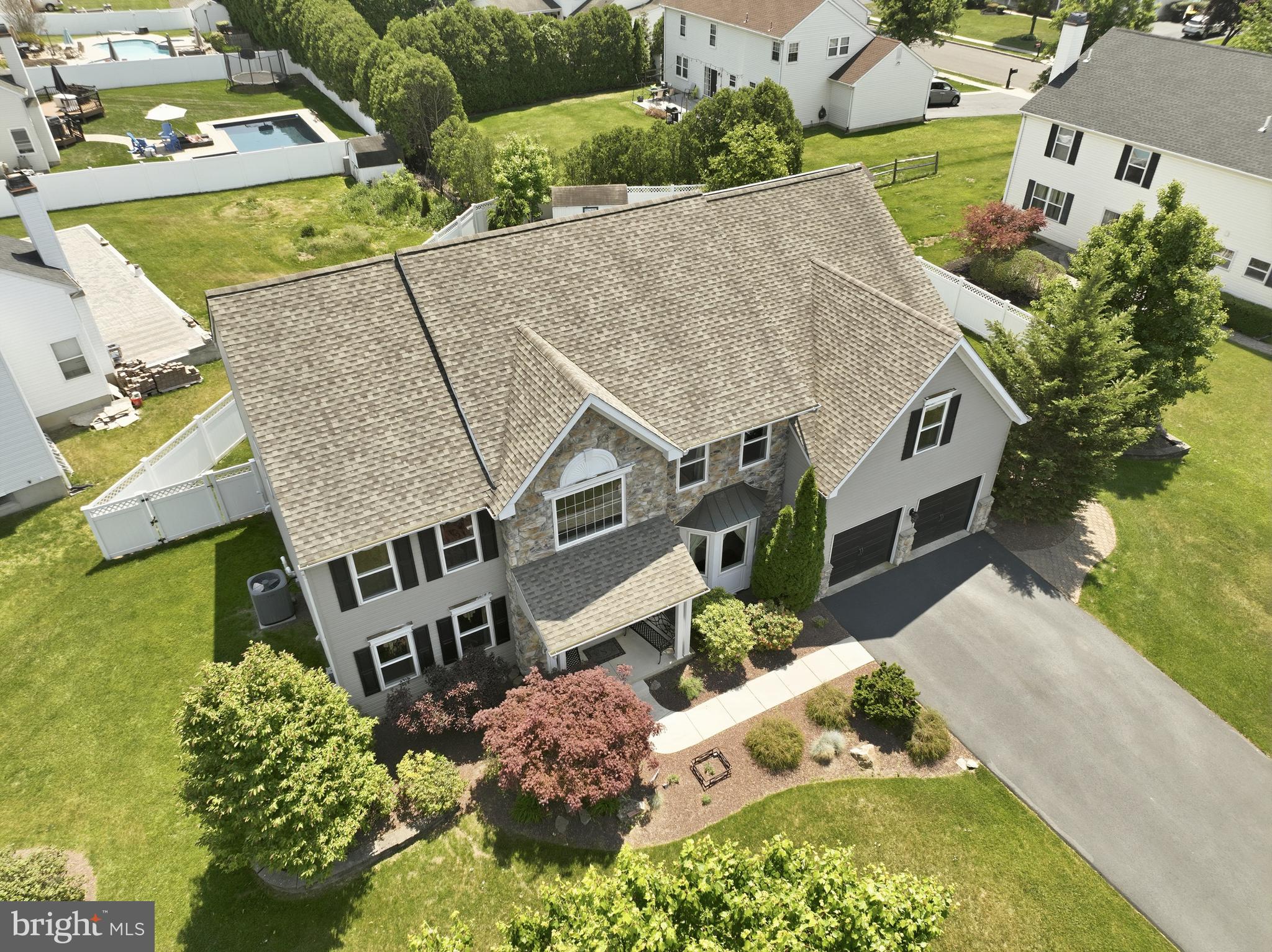 332 EVENING WALK LANE