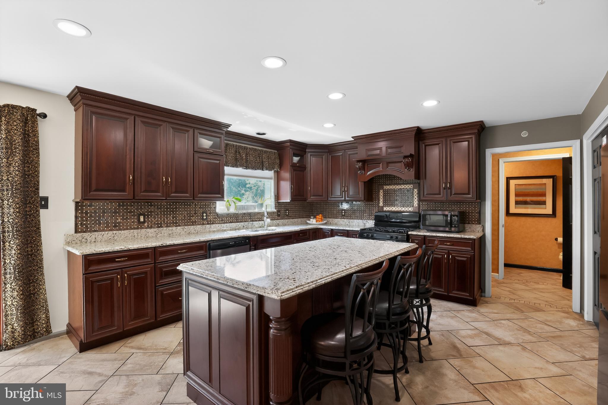 SOMERSET WALK - Residential