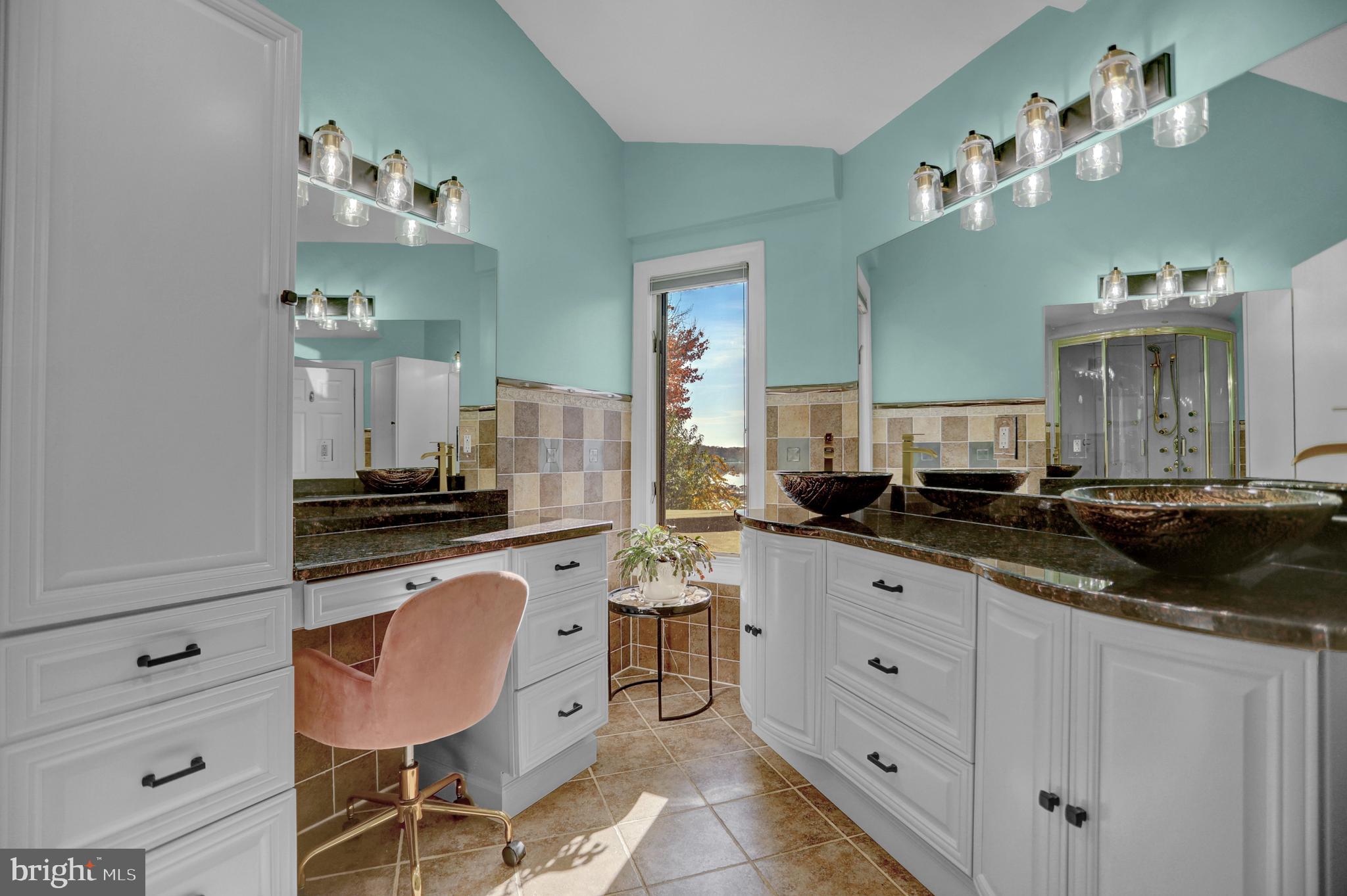 LONG BAR HARBOR - Residential