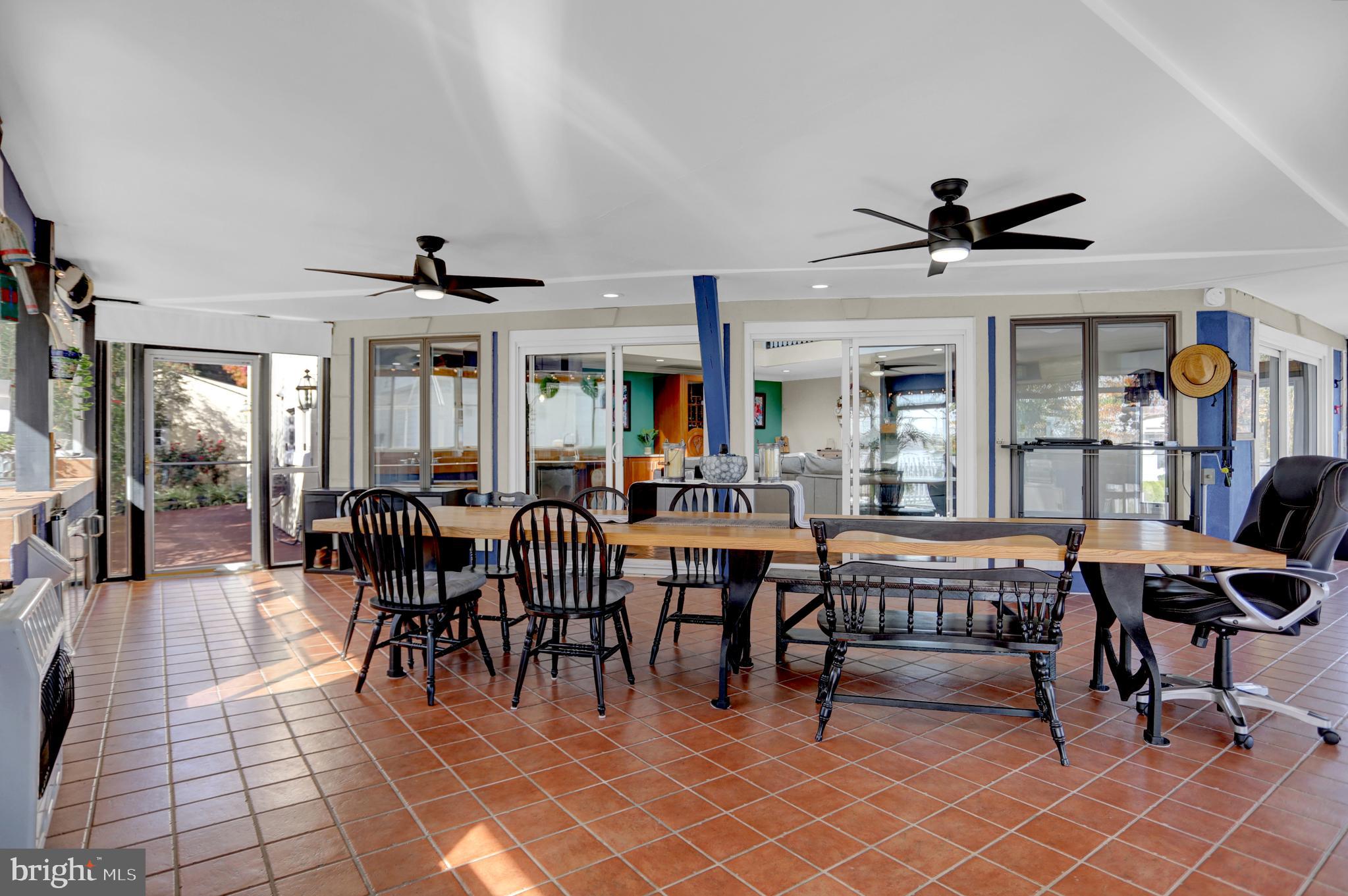 LONG BAR HARBOR - Residential