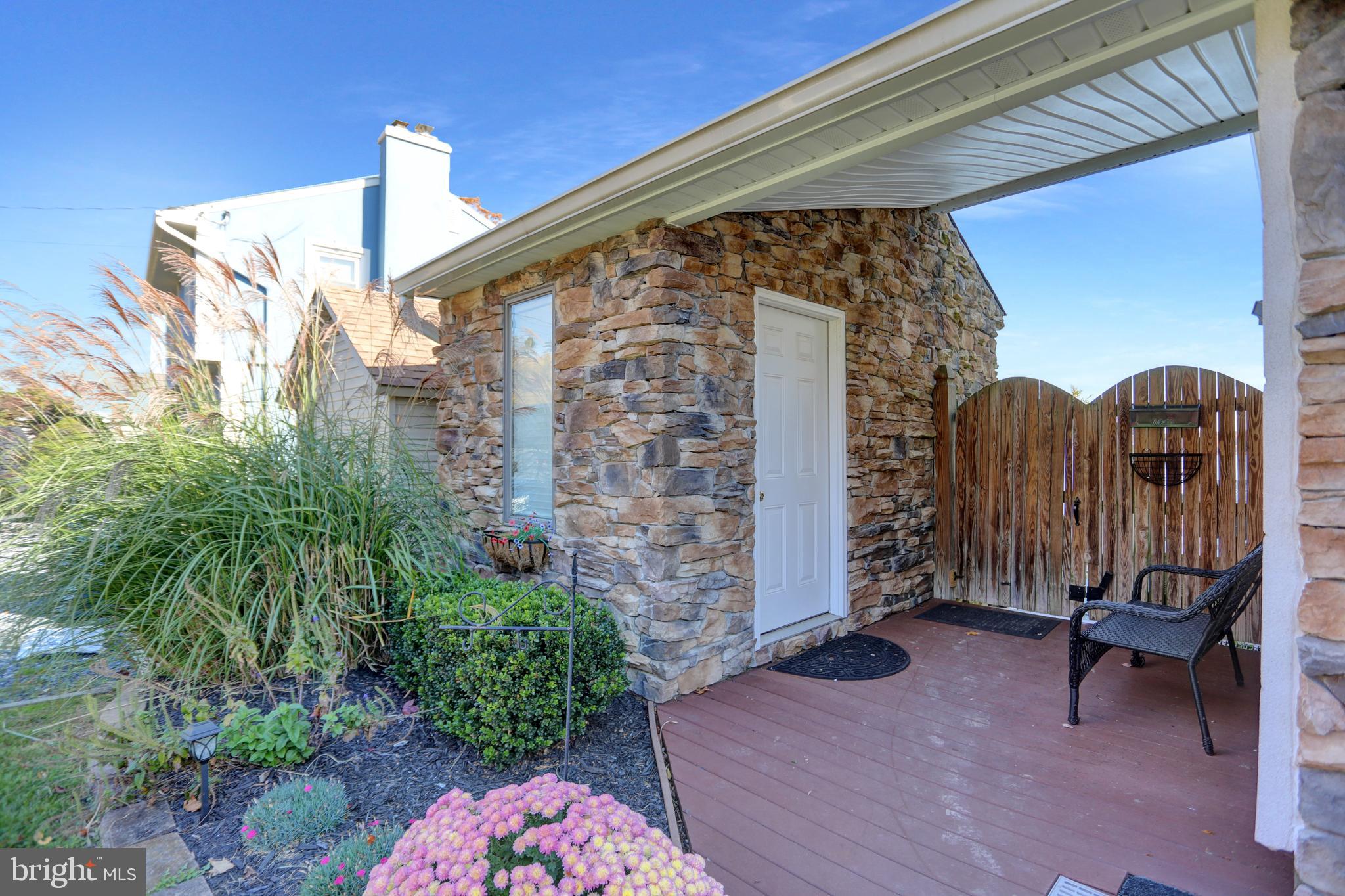 LONG BAR HARBOR - Residential