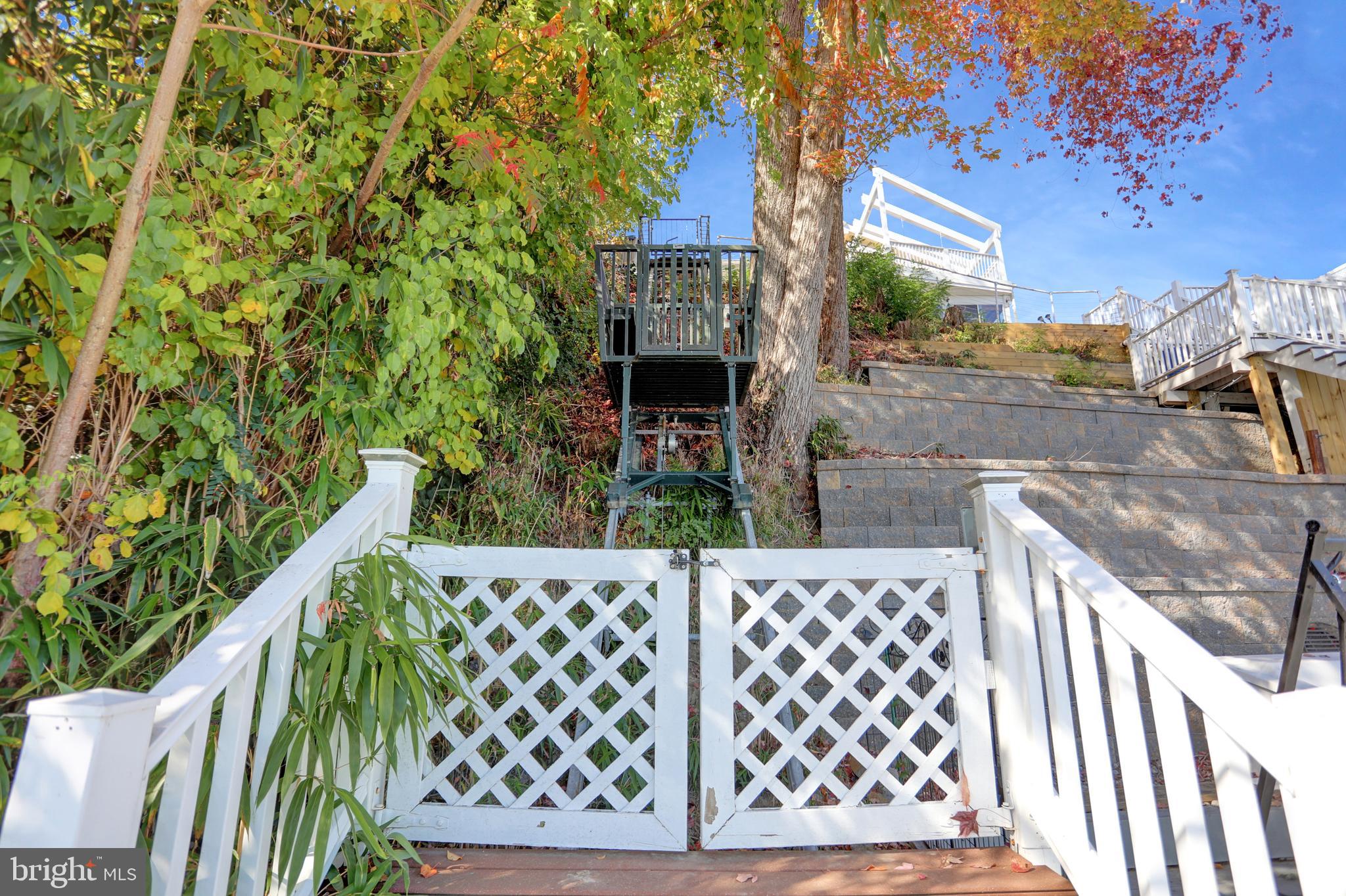 LONG BAR HARBOR - Residential