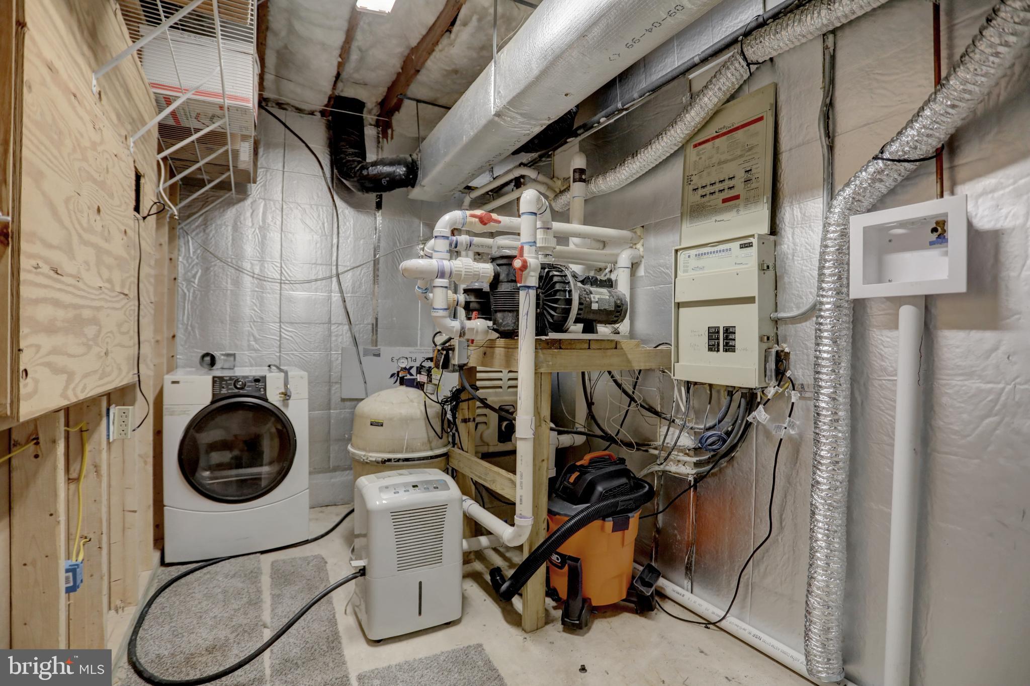 LONG BAR HARBOR - Residential