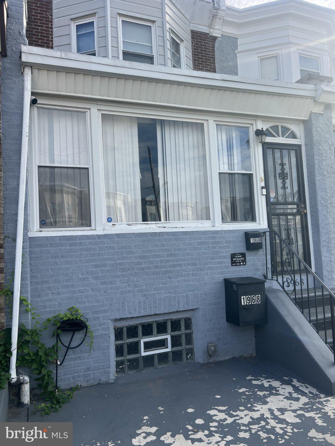 1968 W SPENCER STREET