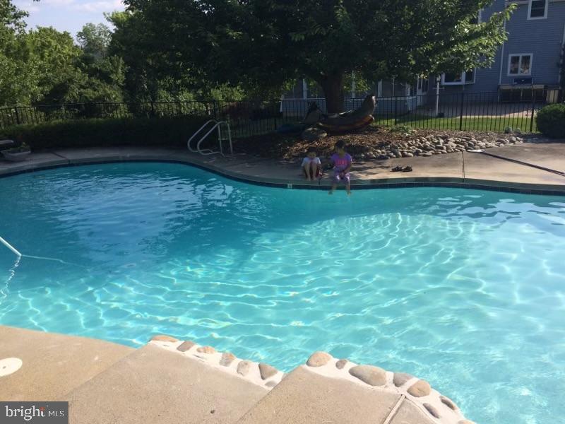 CREAMERY HILL - Residential