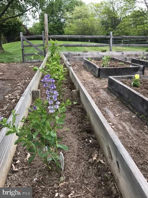 CREAMERY HILL - Residential