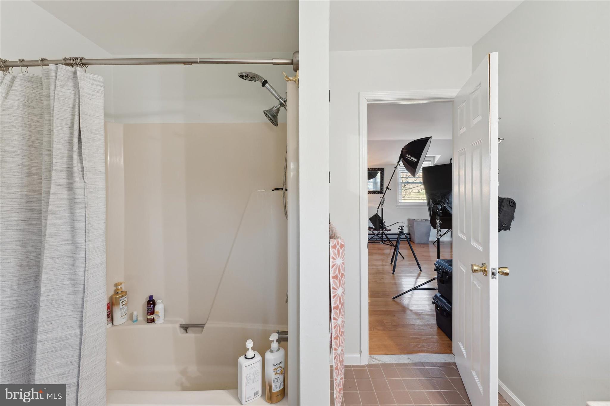 CREAMERY HILL - Residential