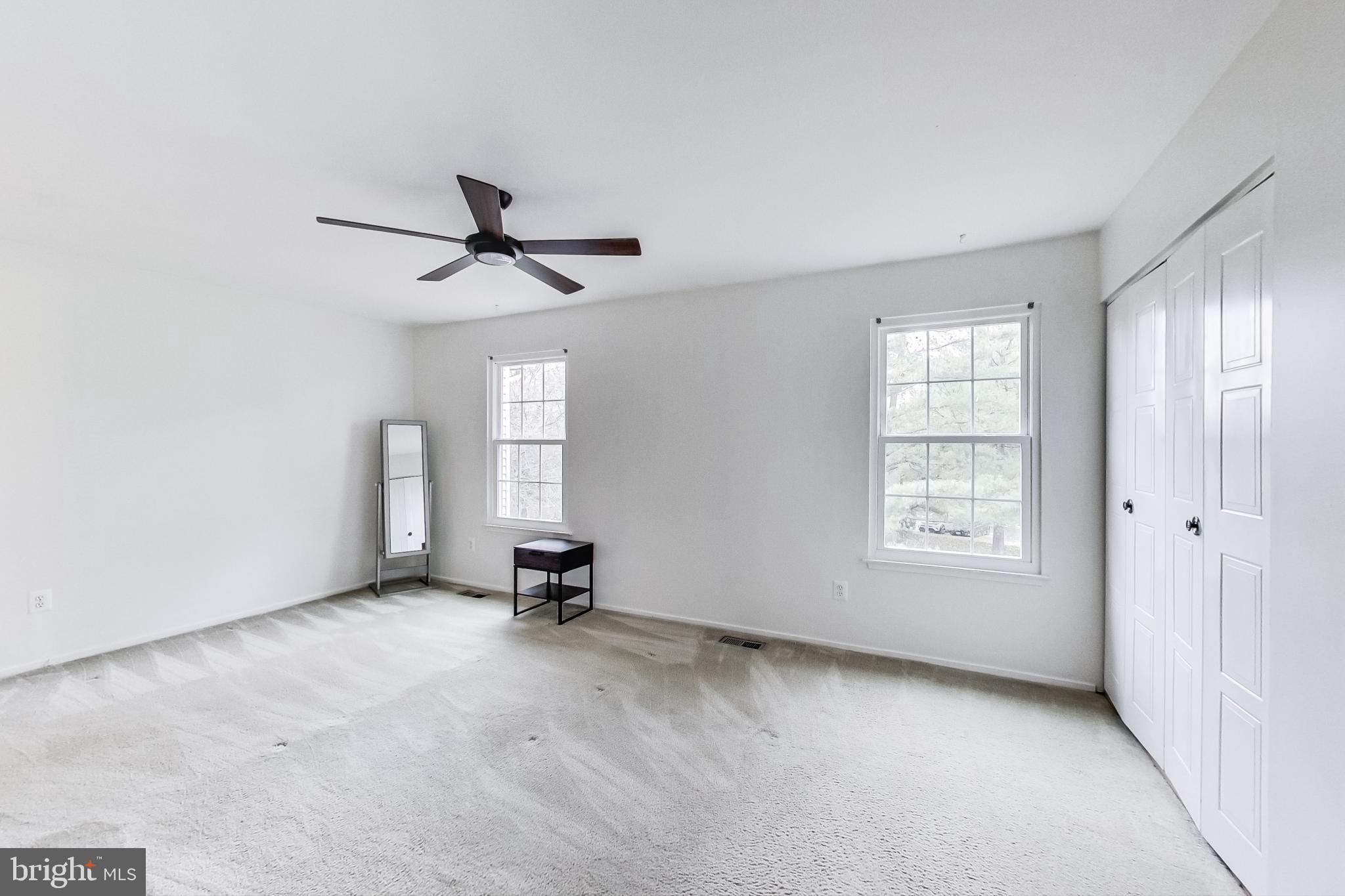 DERWOOD STATION - Residential