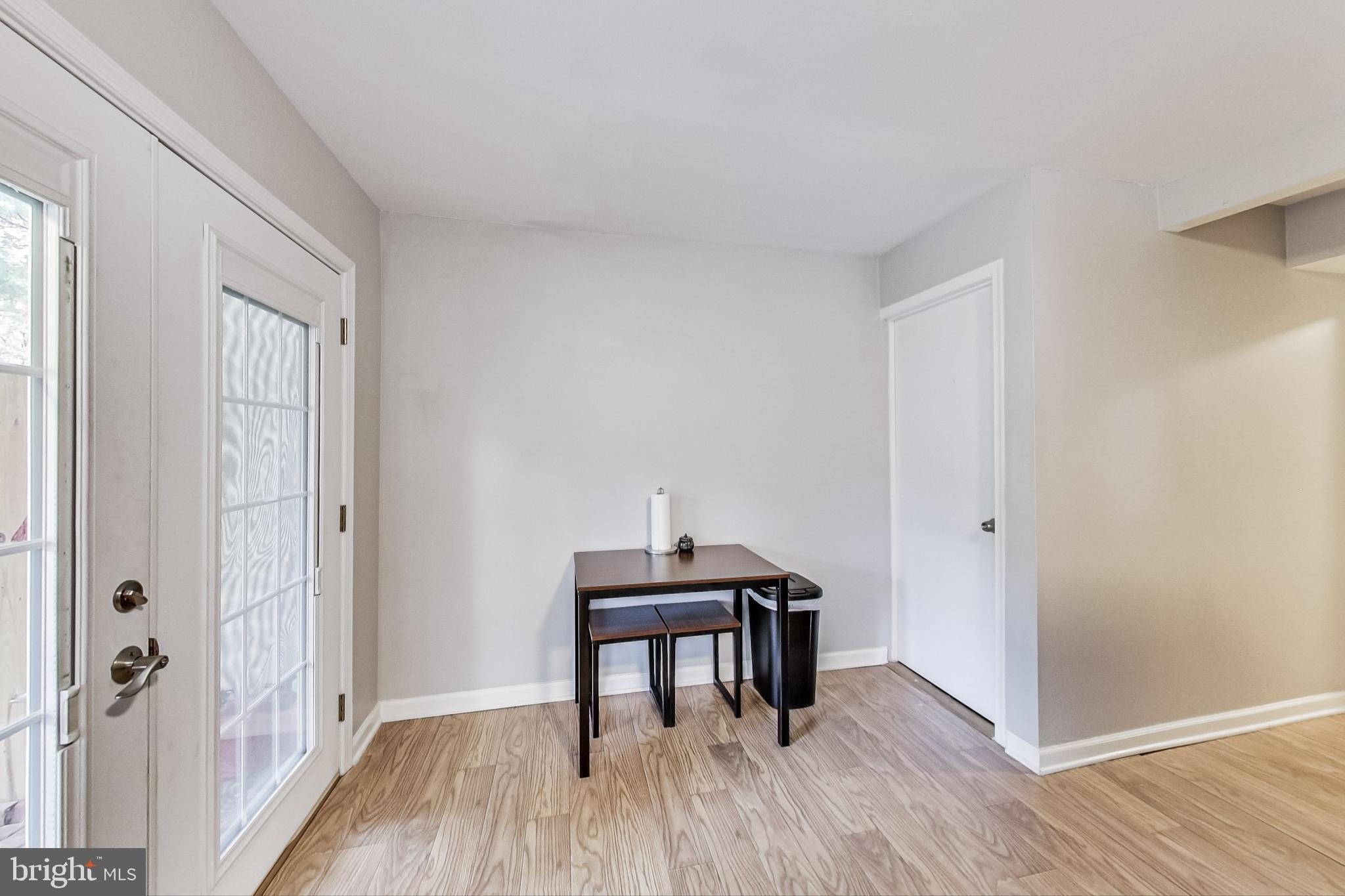 DERWOOD STATION - Residential