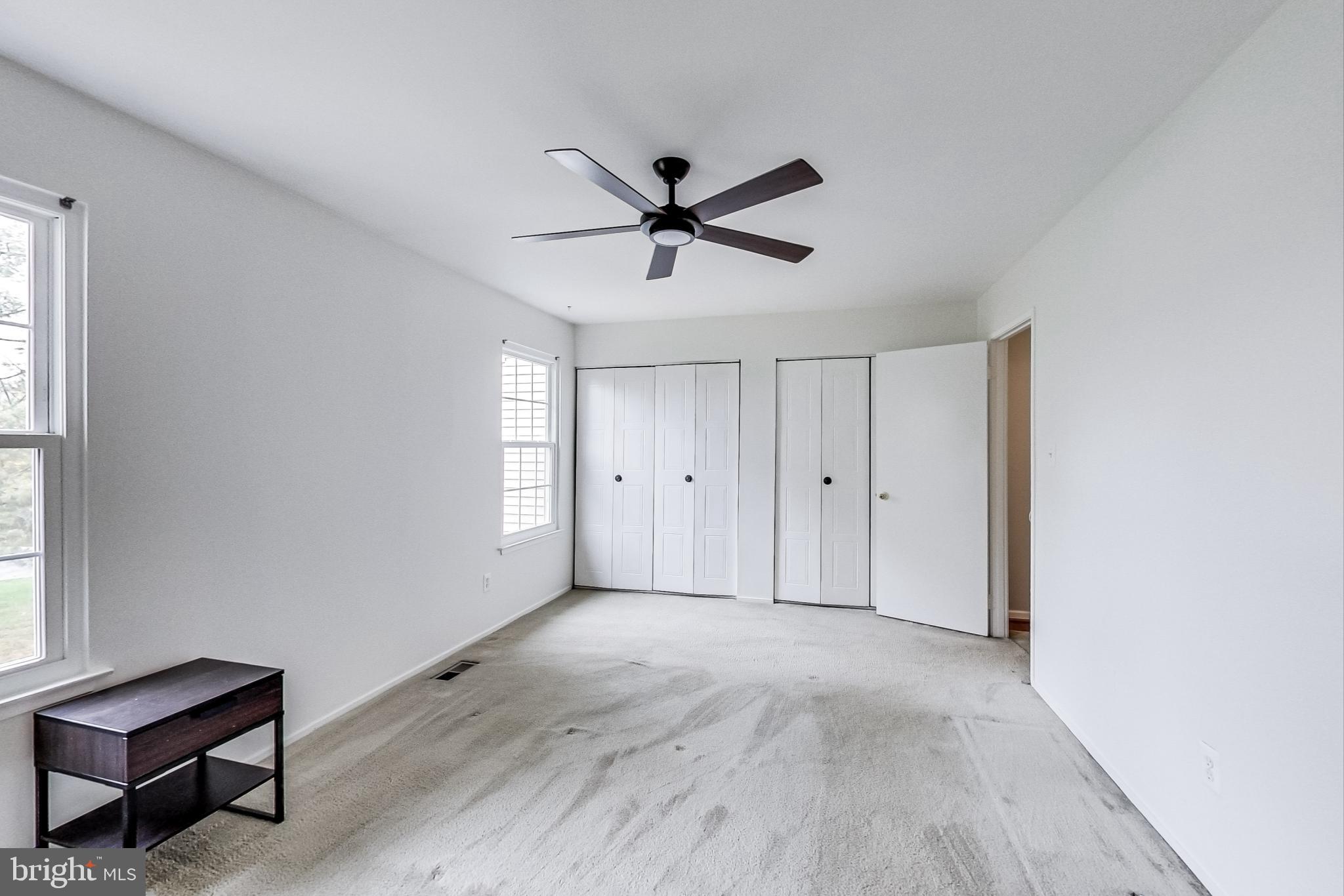 DERWOOD STATION - Residential