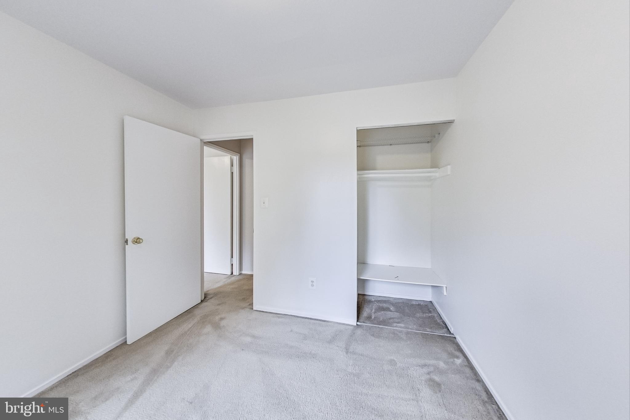 DERWOOD STATION - Residential