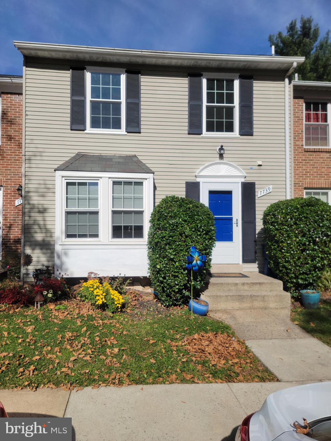 DERWOOD STATION - Residential