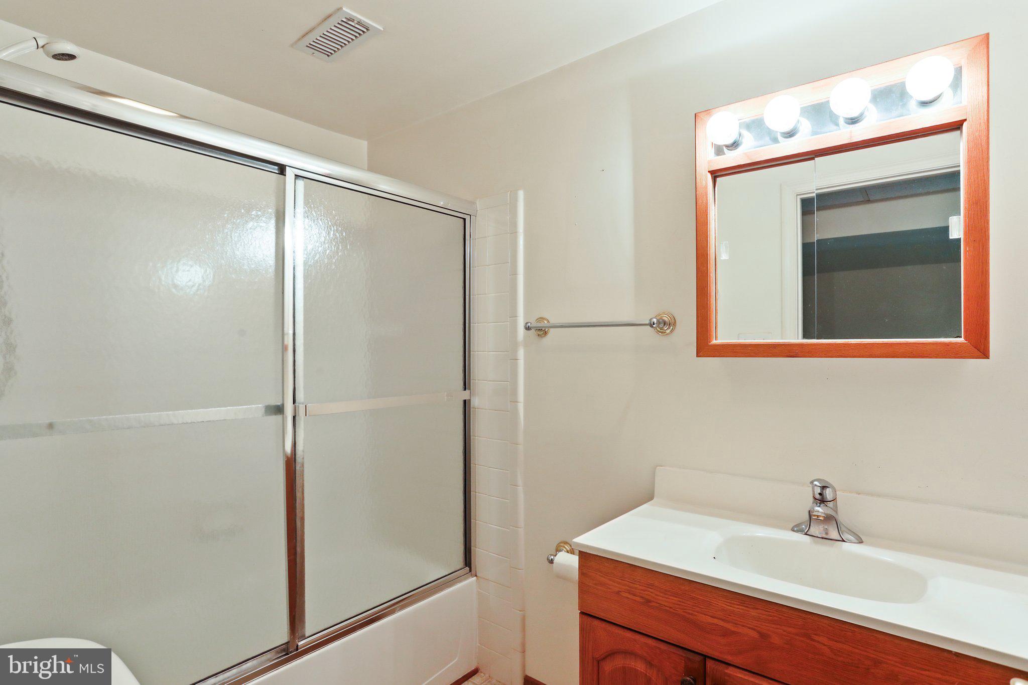 UPPER SENECA CREST - Residential