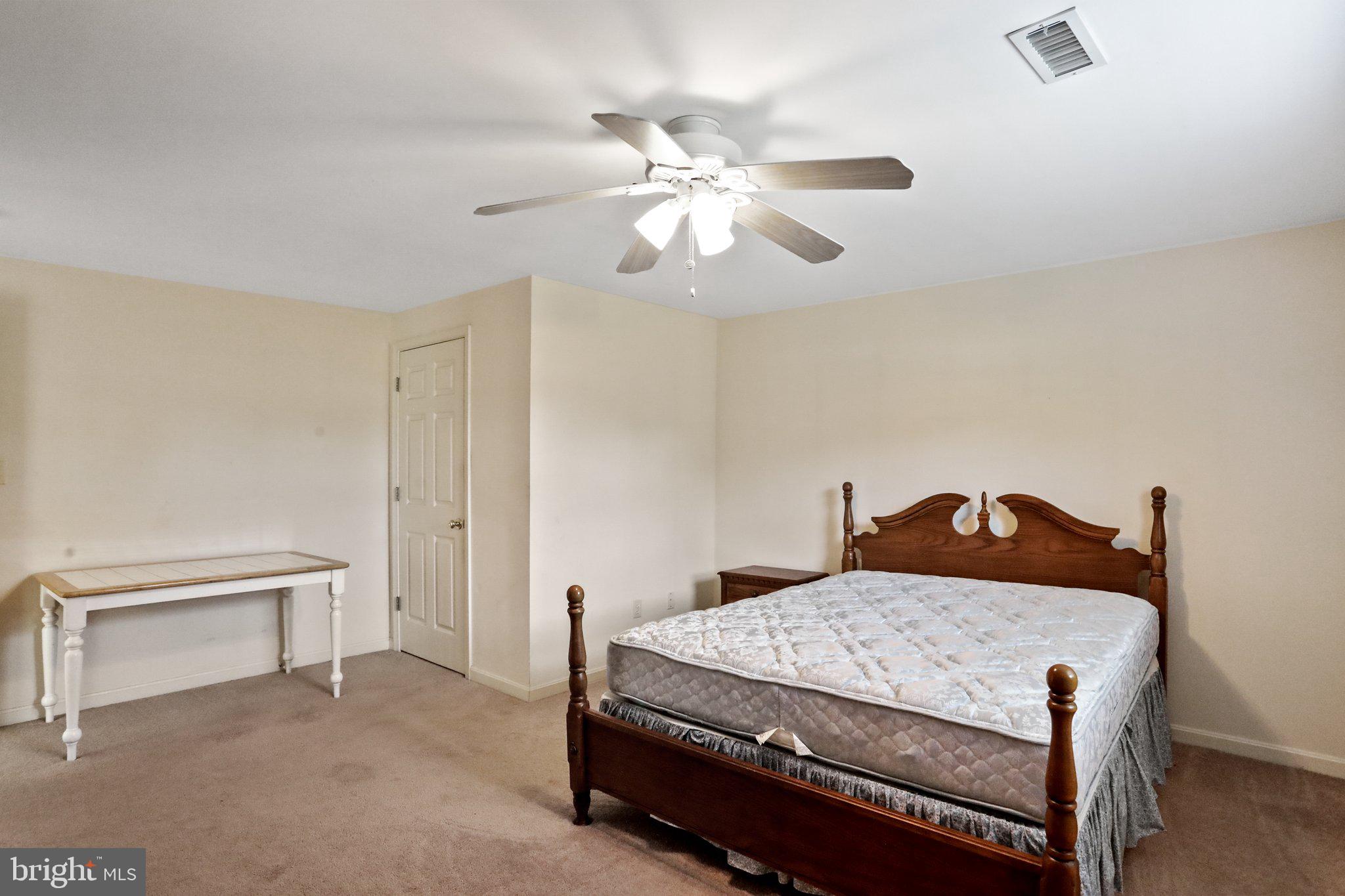 UPPER SENECA CREST - Residential