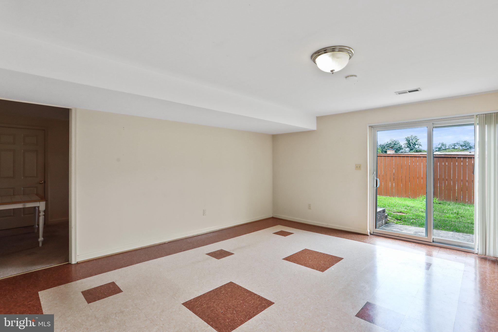 UPPER SENECA CREST - Residential