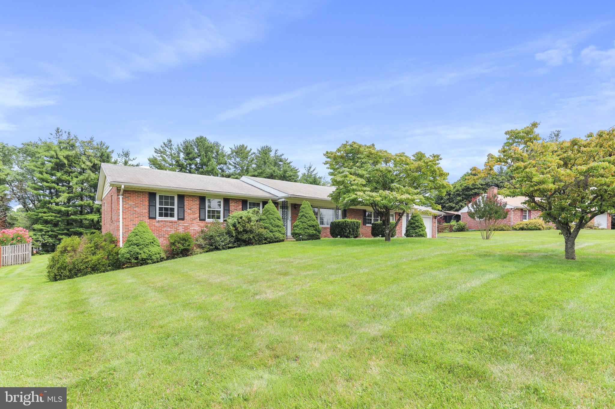 UPPER SENECA CREST - Residential