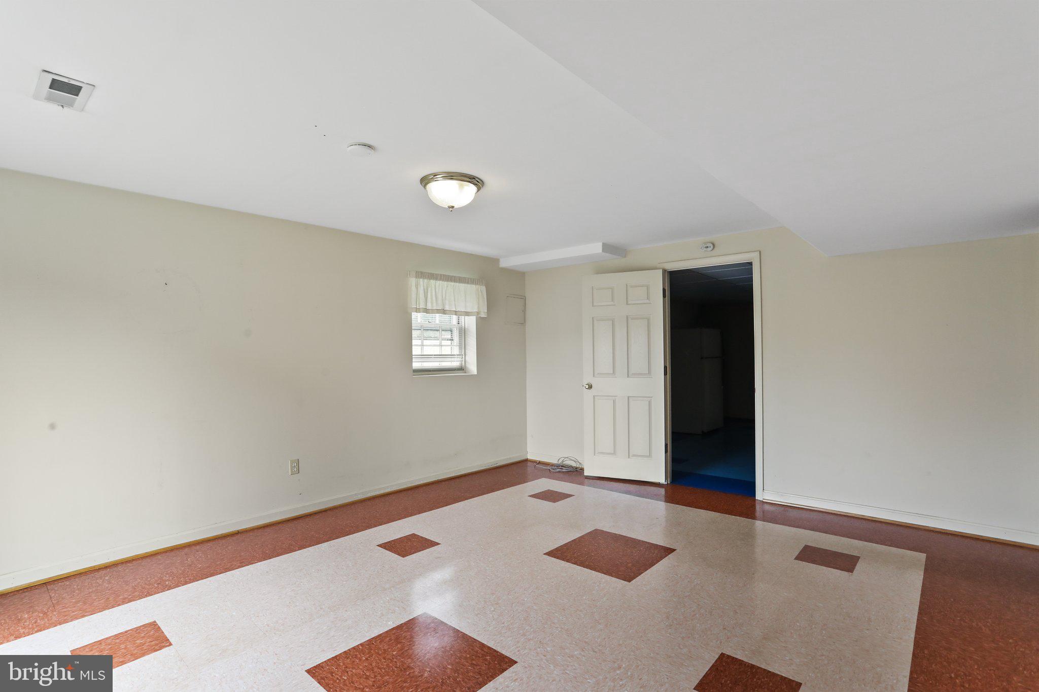 UPPER SENECA CREST - Residential