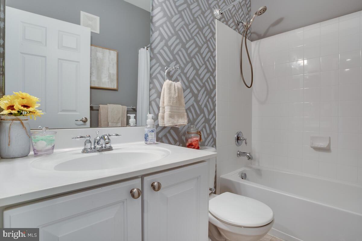 RICHFIELD STATION VILLAGE - Residential