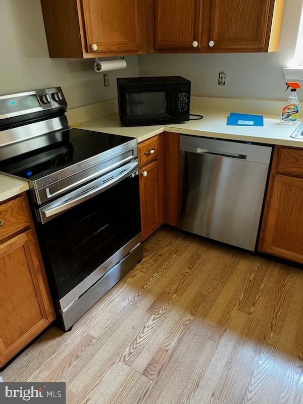 MOUNTAIN VILLAGE - Residential