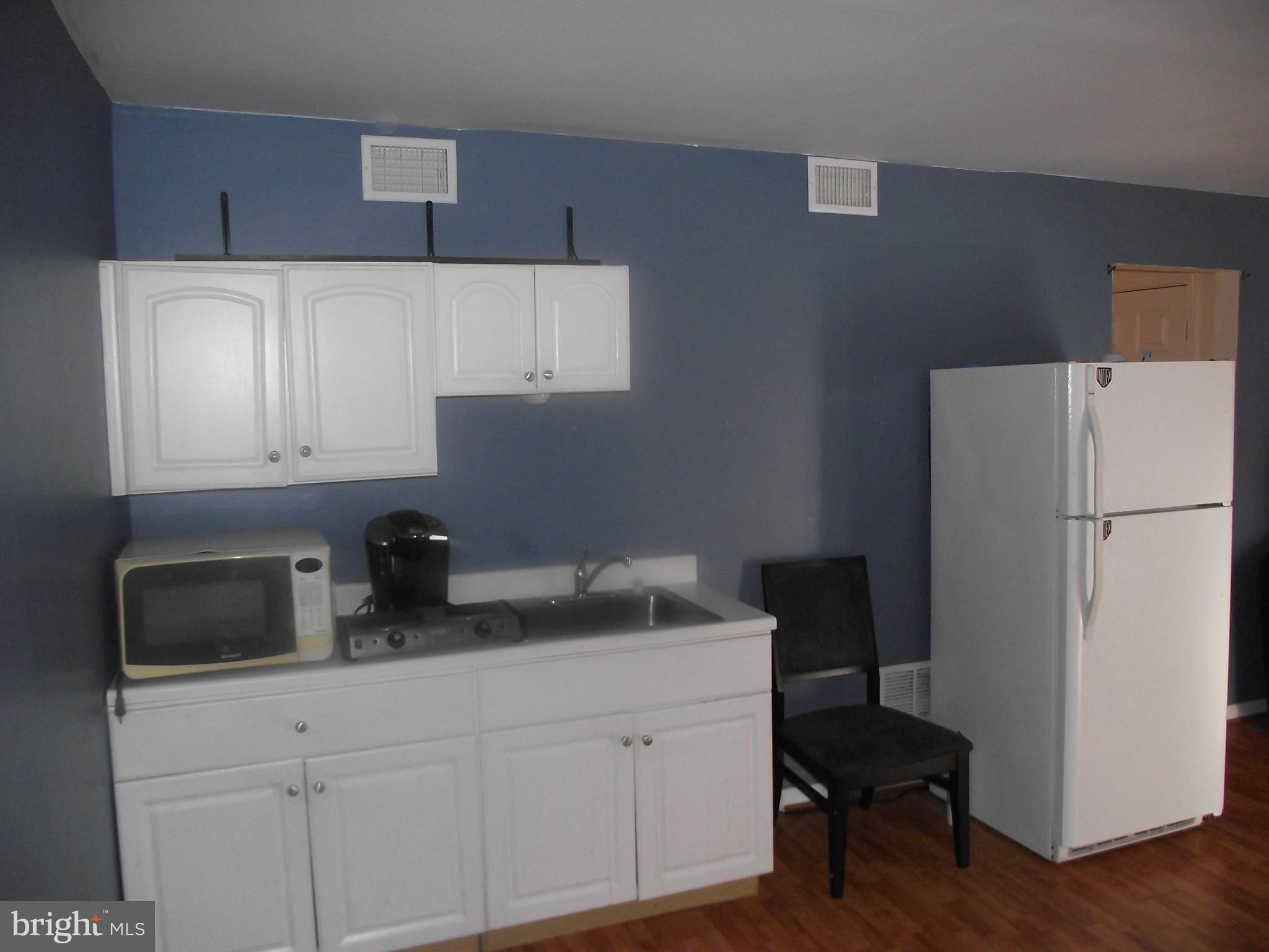 VILLAGE OF MOUNT AIR - Residential Lease