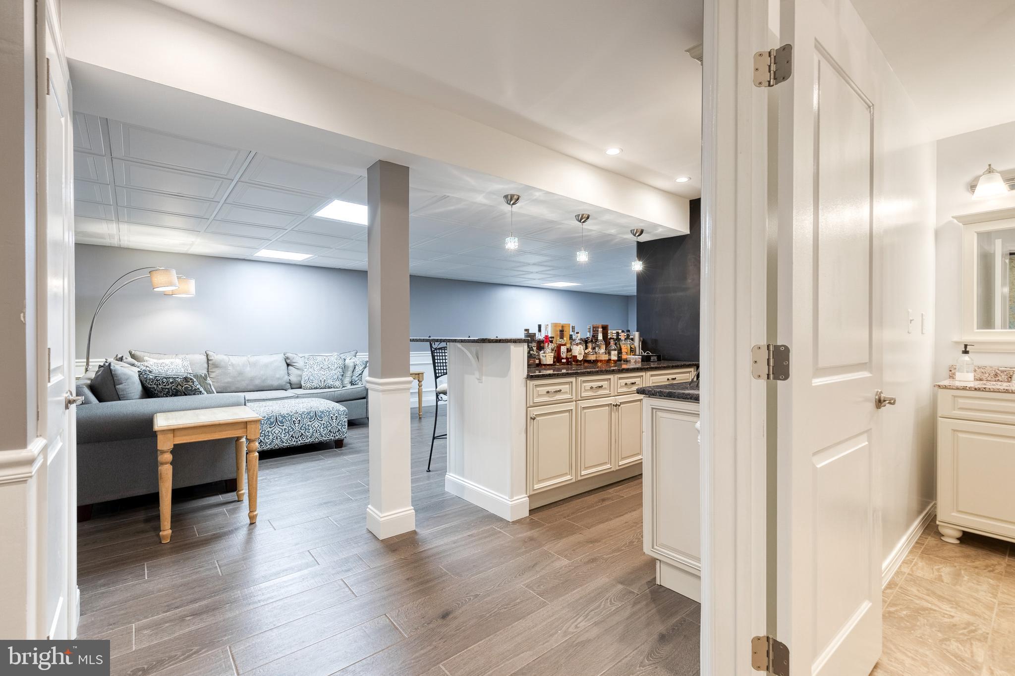 CENTENNIAL OAKS - Residential