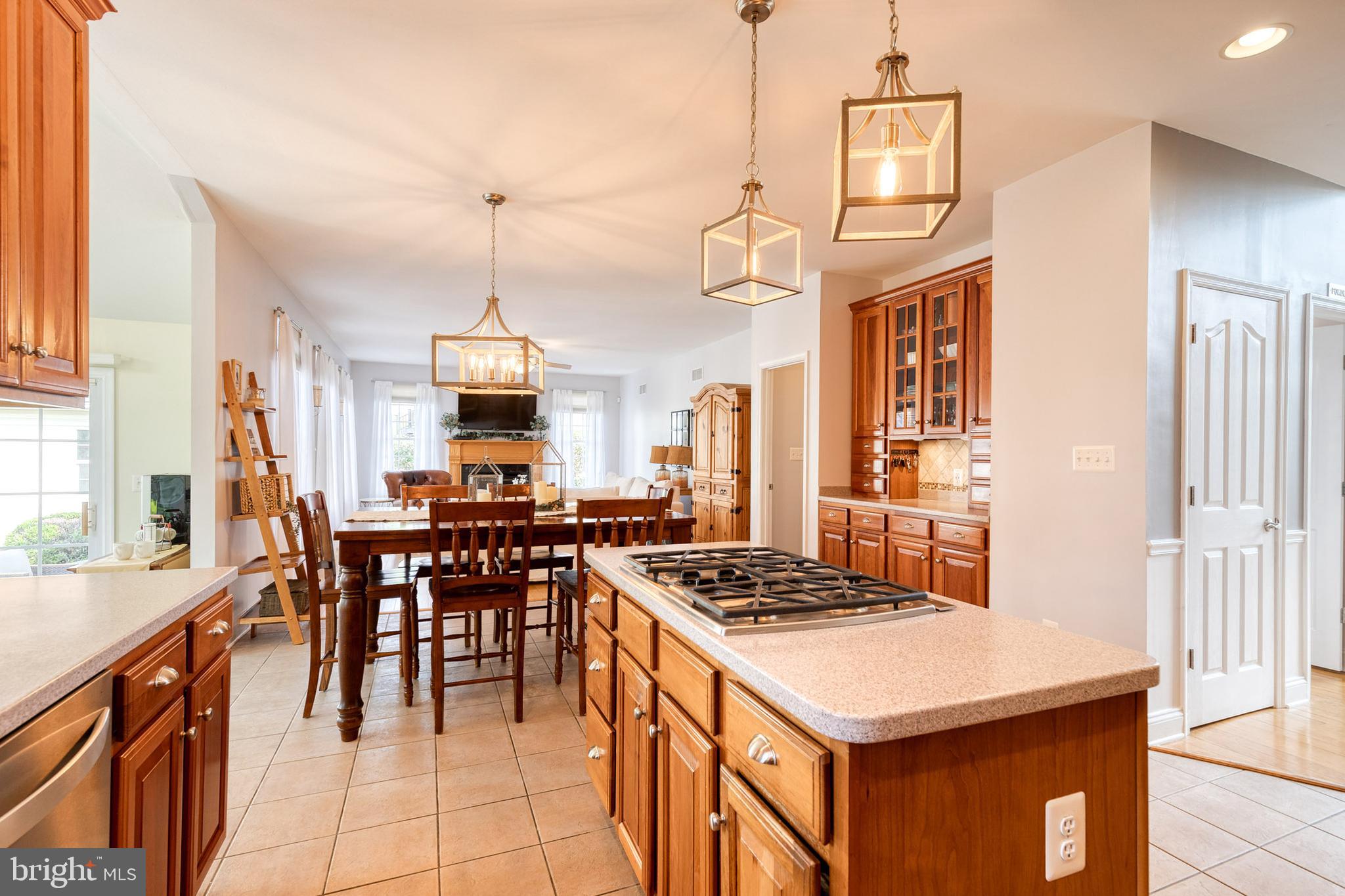 CENTENNIAL OAKS - Residential