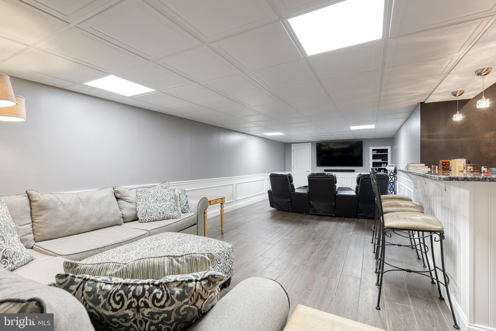 CENTENNIAL OAKS - Residential