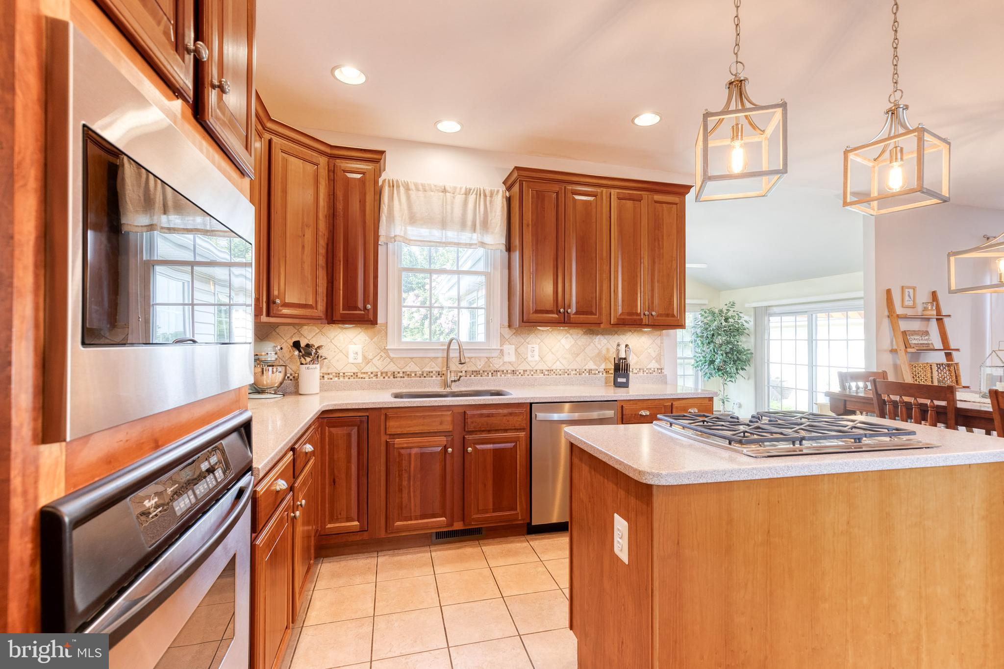 CENTENNIAL OAKS - Residential