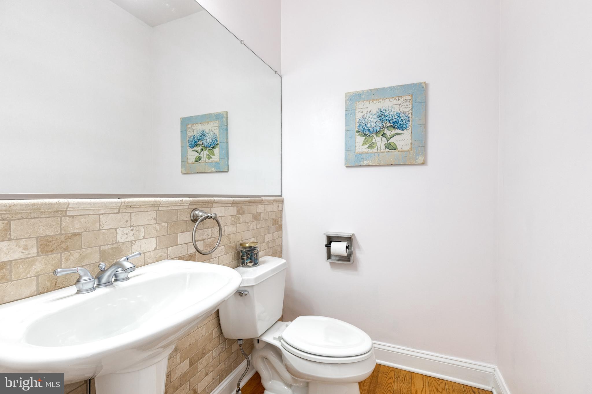 CENTENNIAL OAKS - Residential