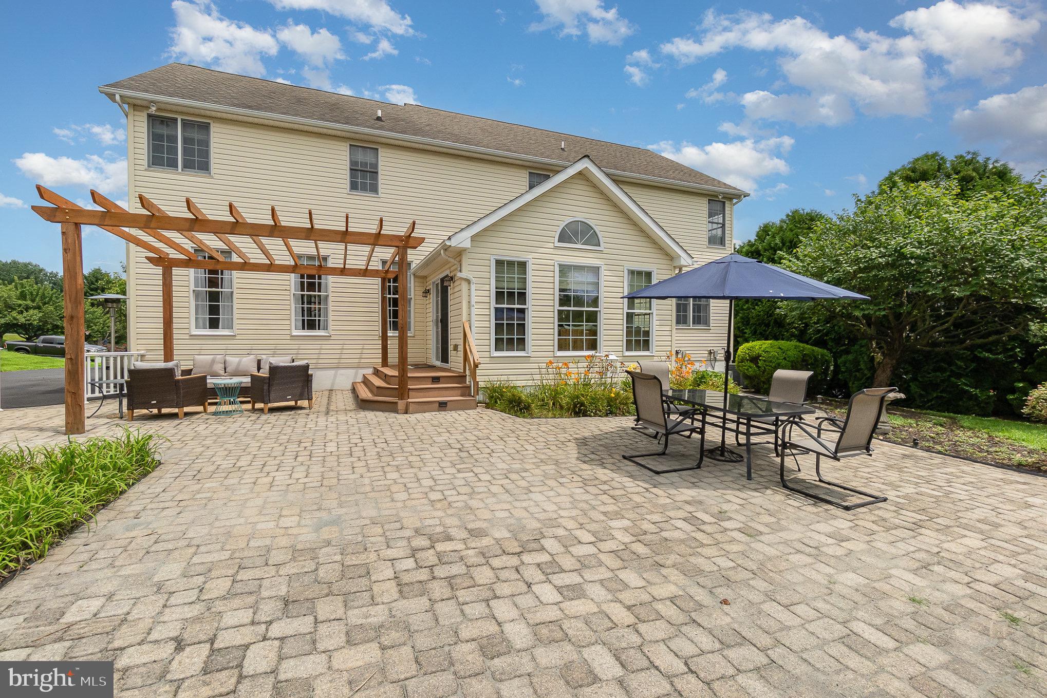 CENTENNIAL OAKS - Residential