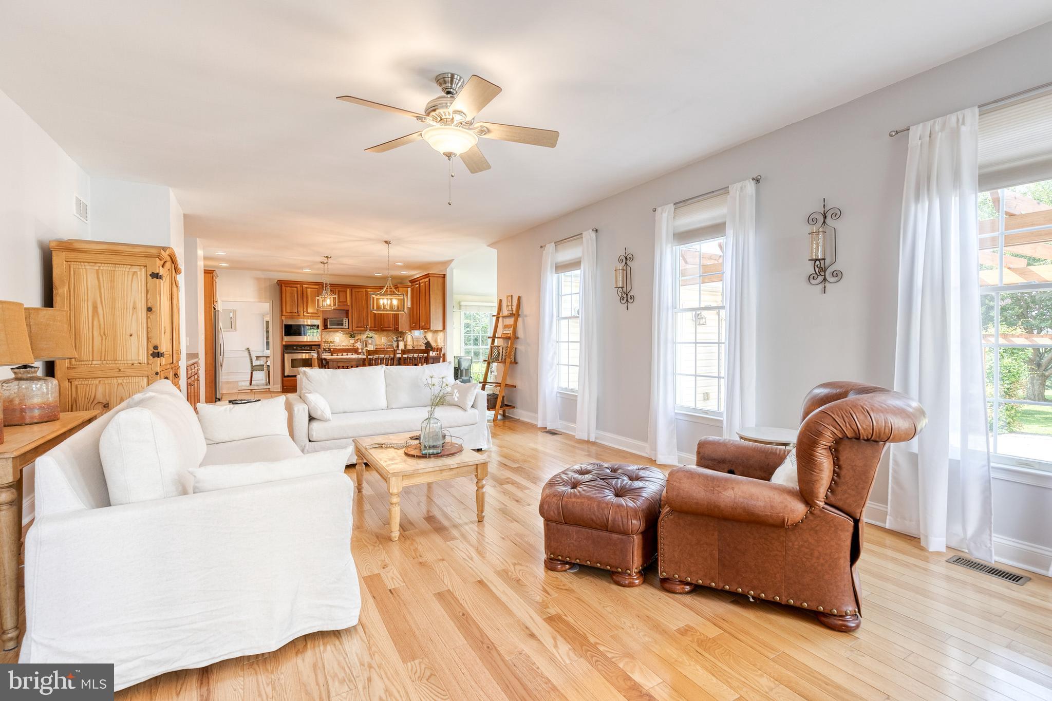 CENTENNIAL OAKS - Residential