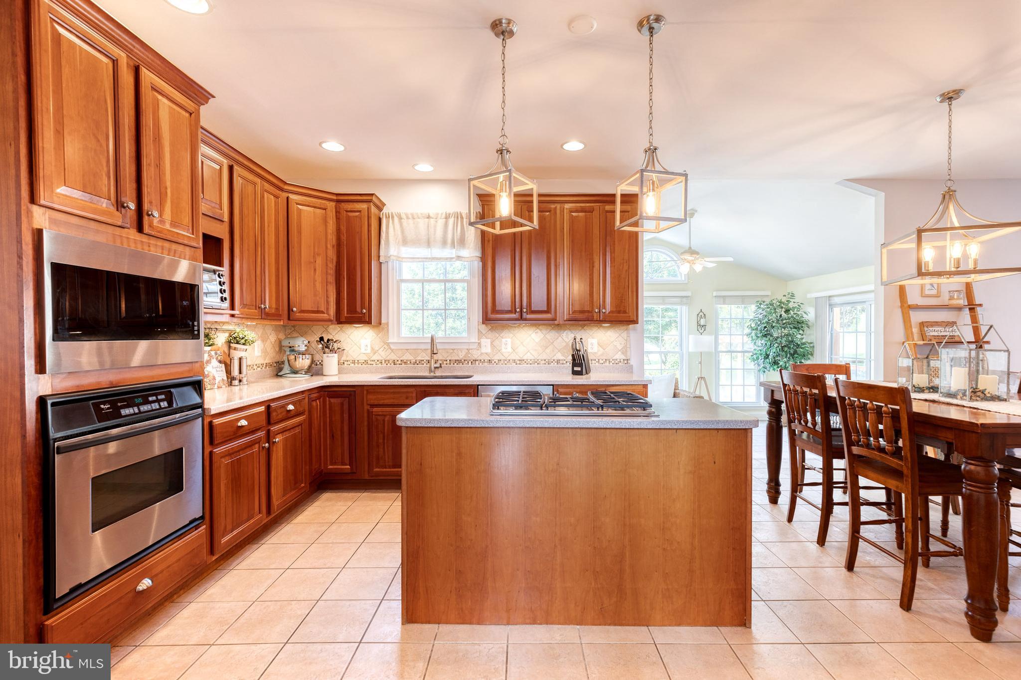 CENTENNIAL OAKS - Residential