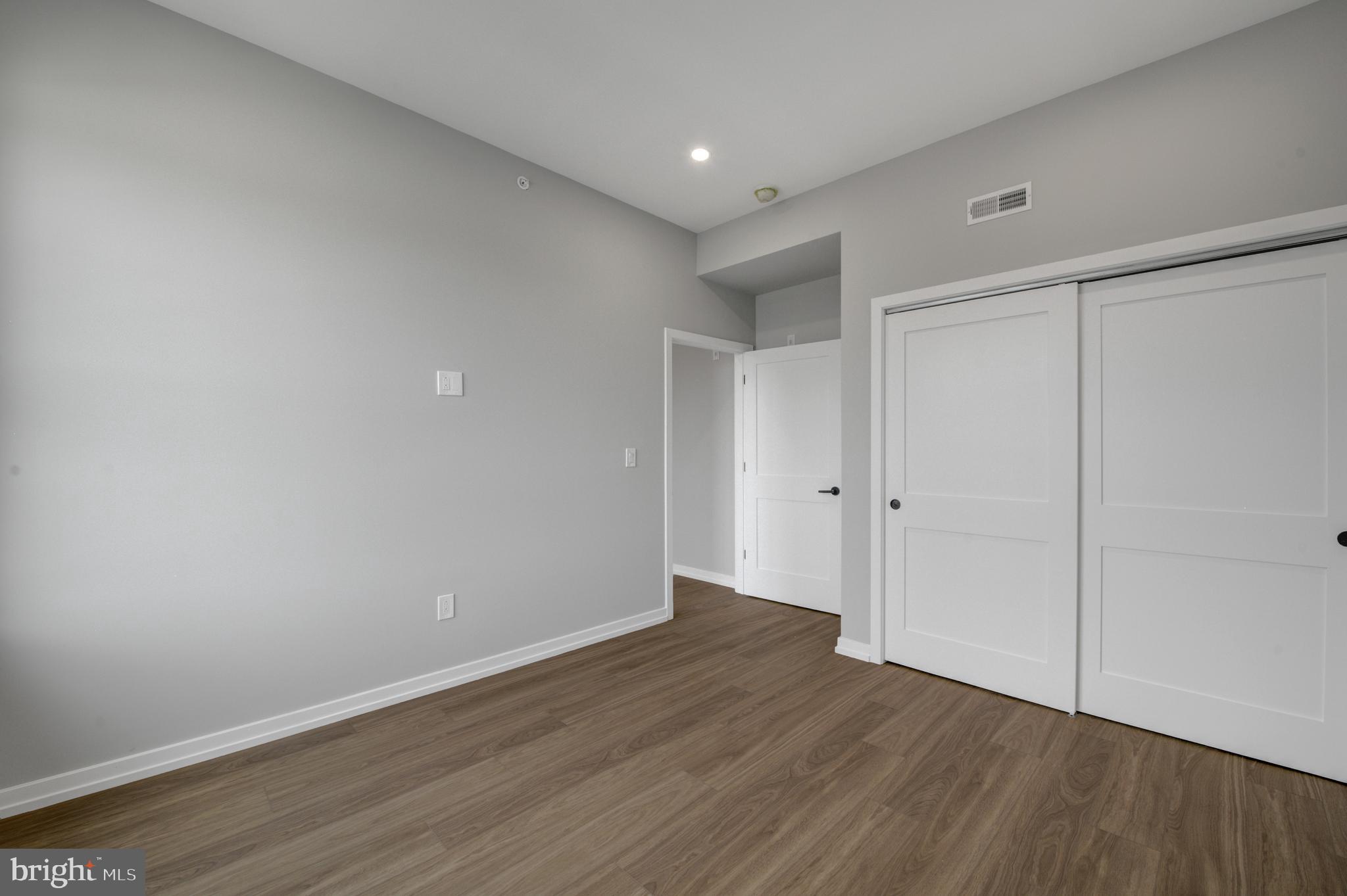 GRADUATE HOSPITAL - Residential Lease