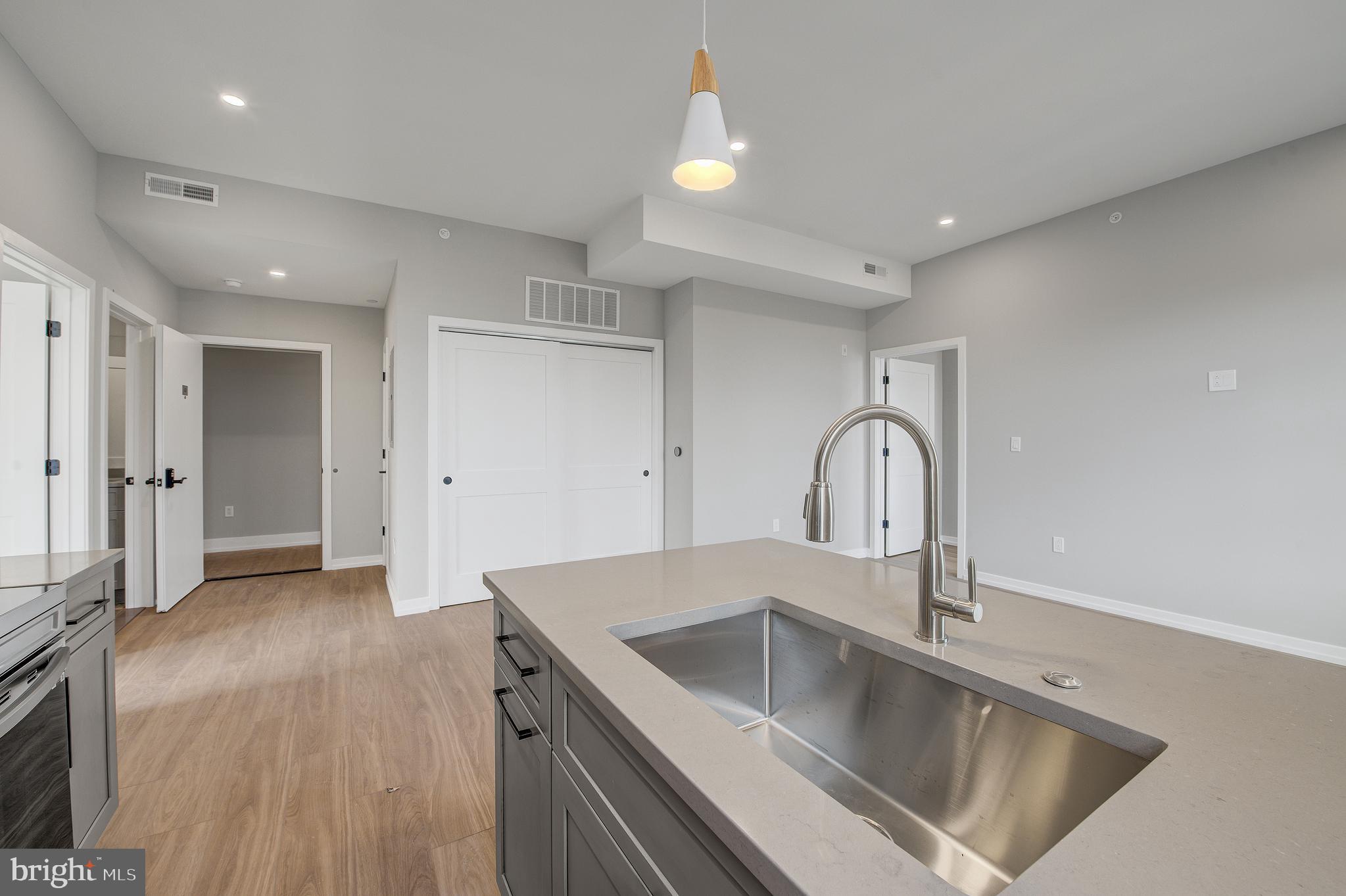 GRADUATE HOSPITAL - Residential Lease