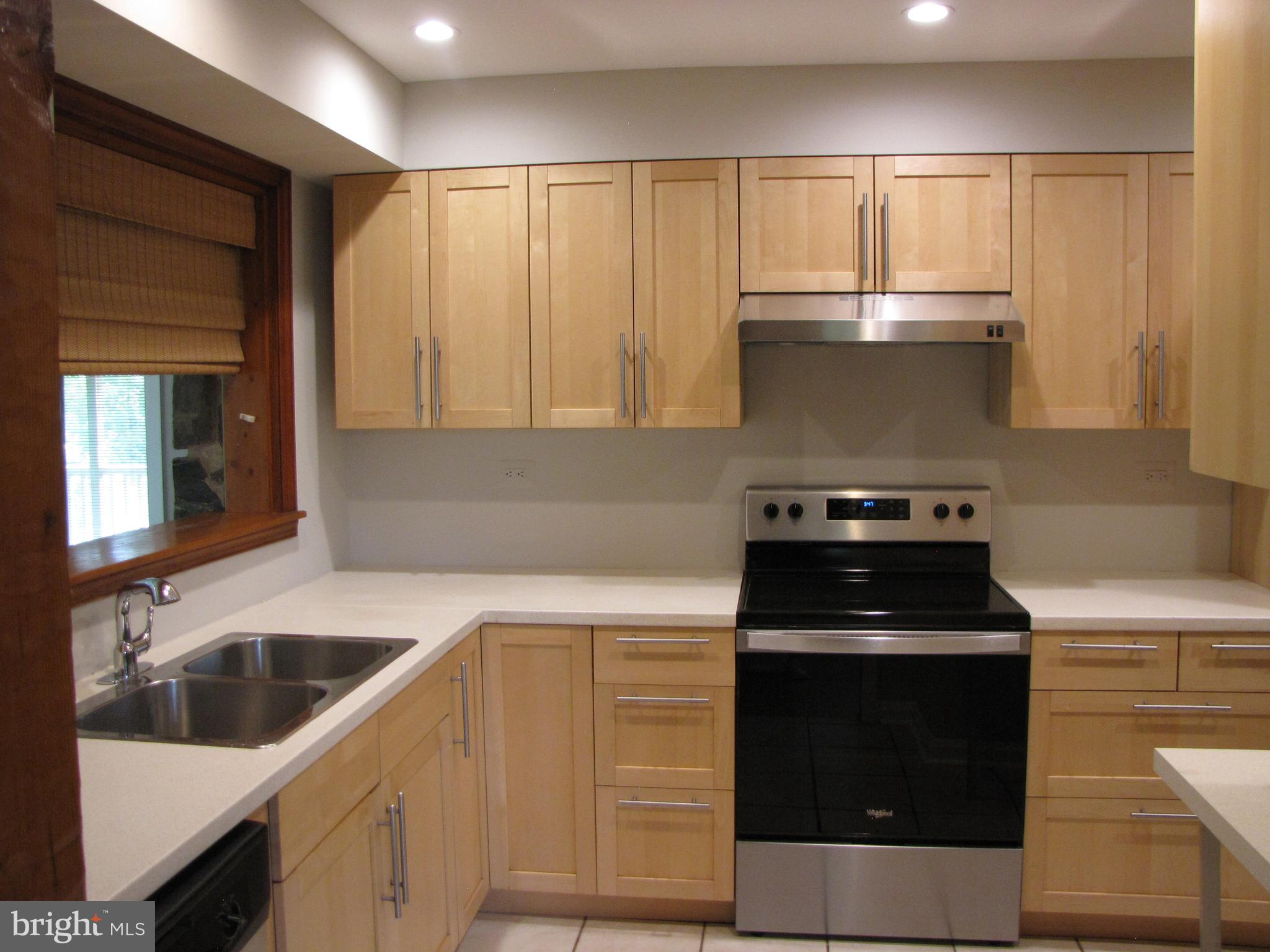 HIGH POINT - Residential Lease